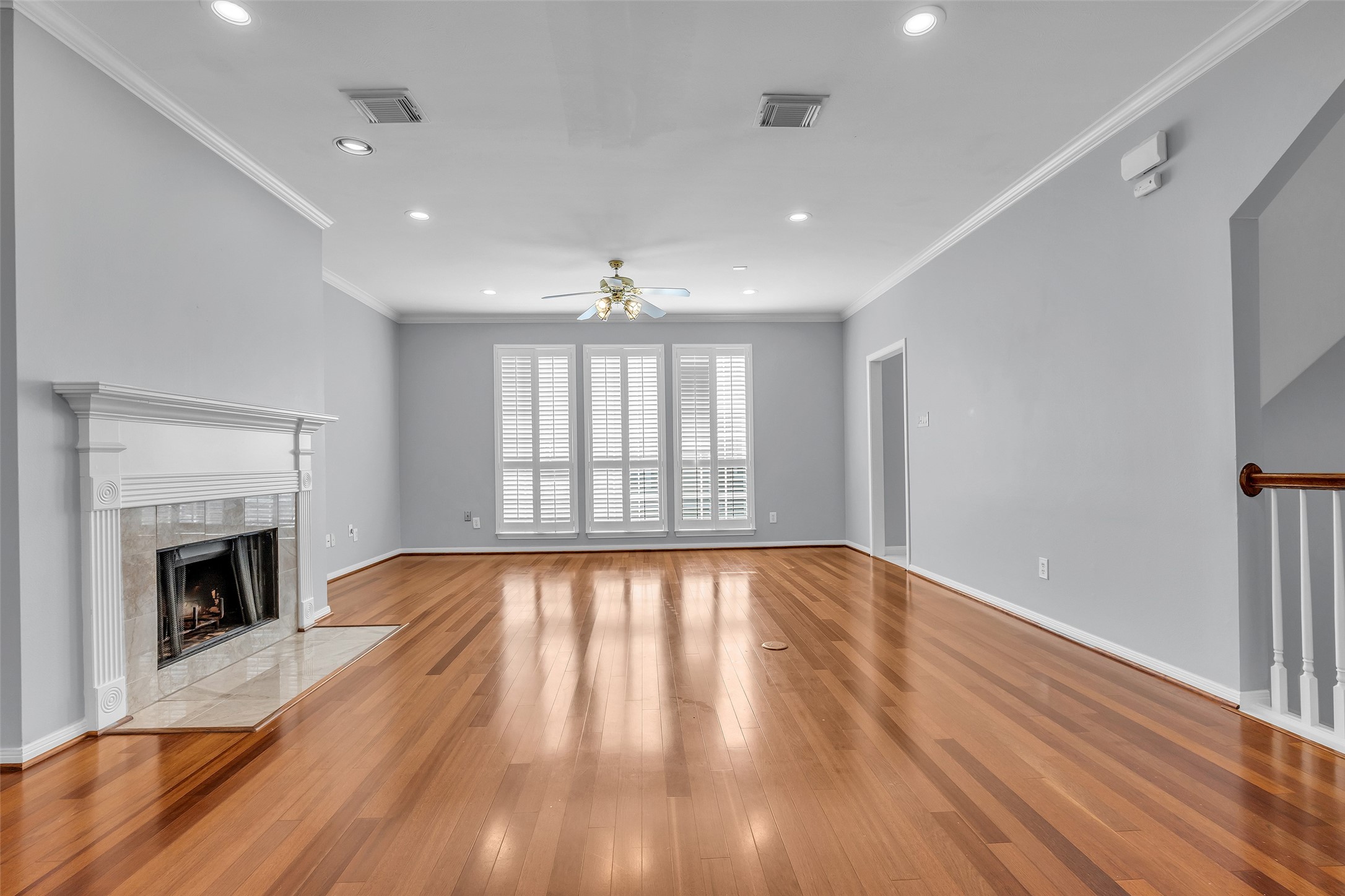 1417 W Webster Street Property Photo 1