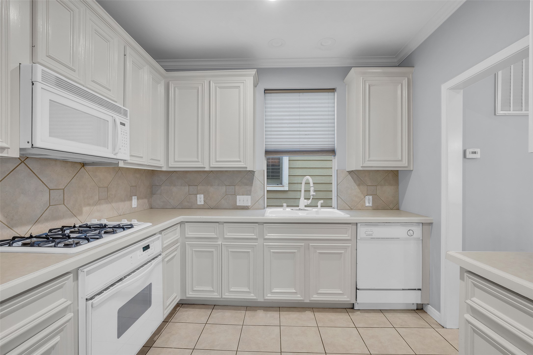 1417 W Webster Street Property Photo 17
