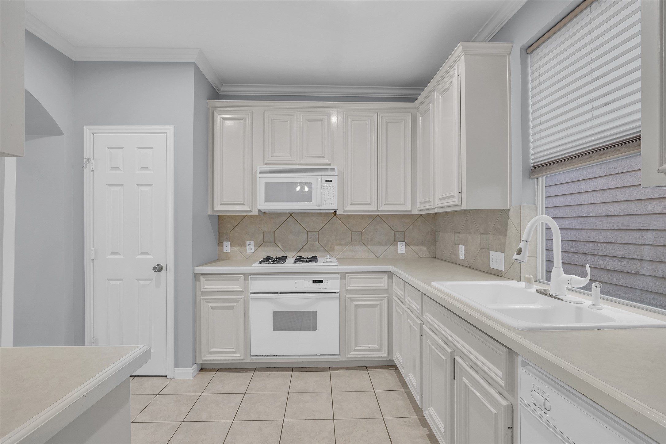 1417 W Webster Street Property Photo 19