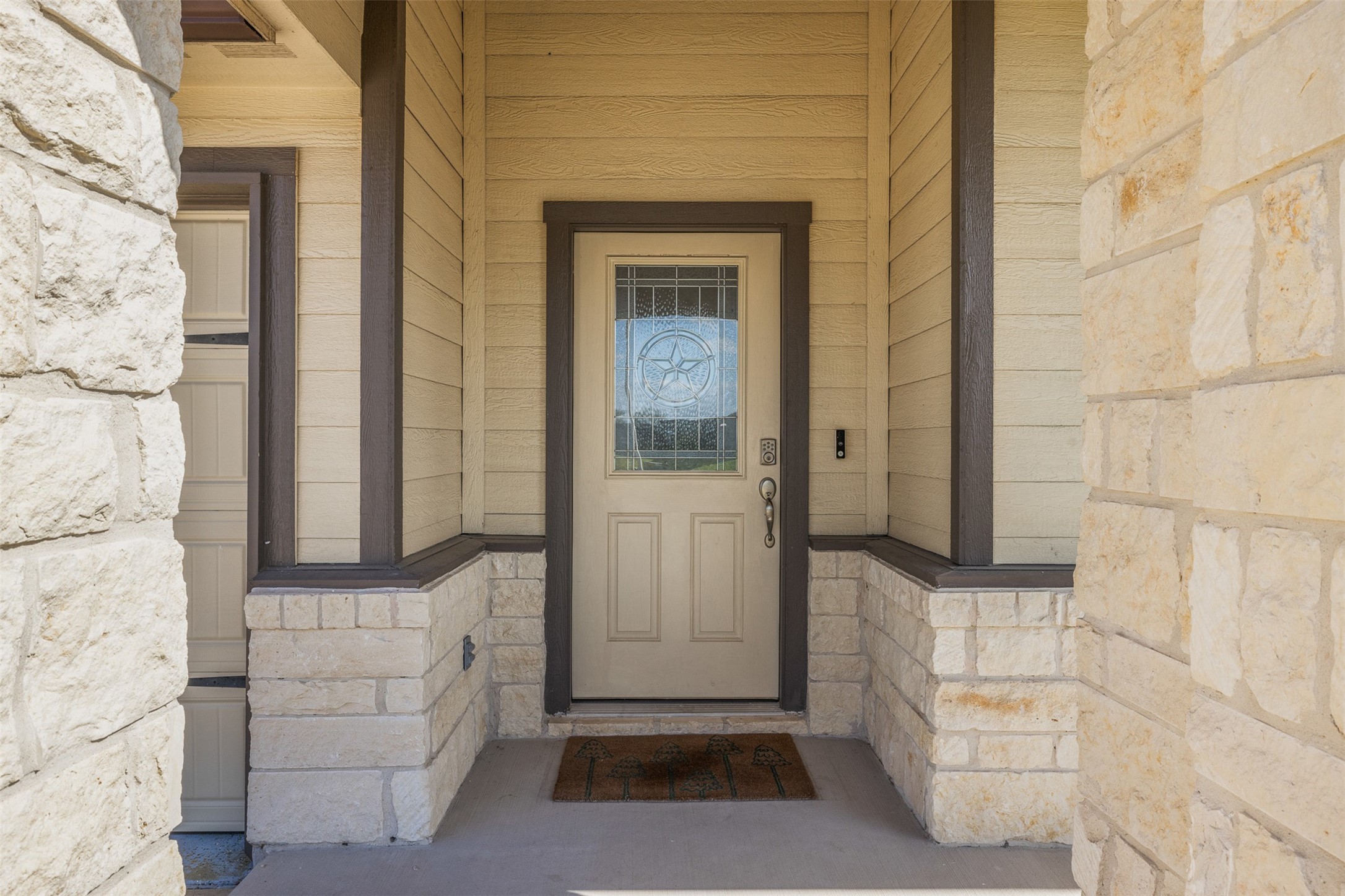 1105 Davy Street Property Photo 4