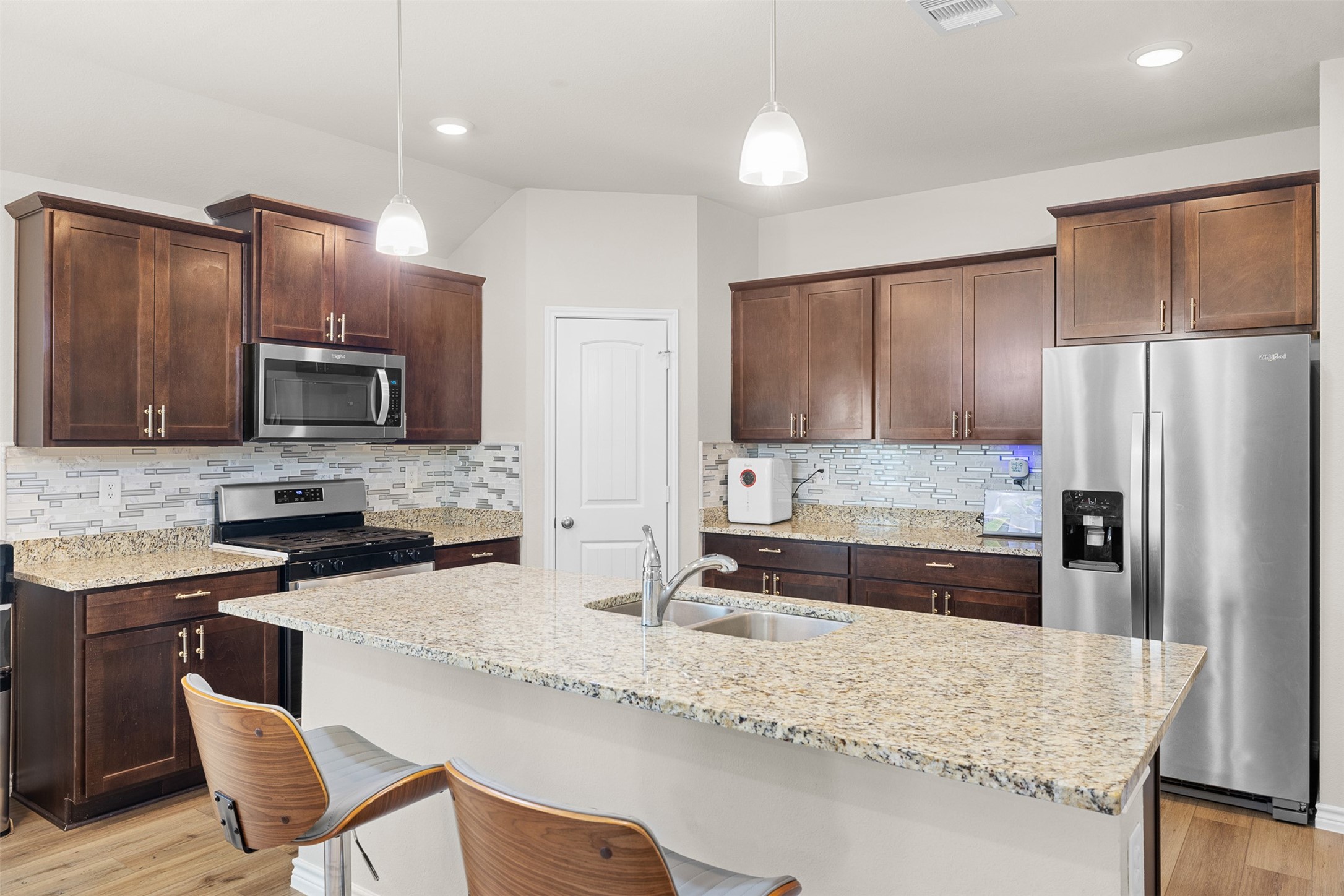 1105 Davy Street Property Photo 5