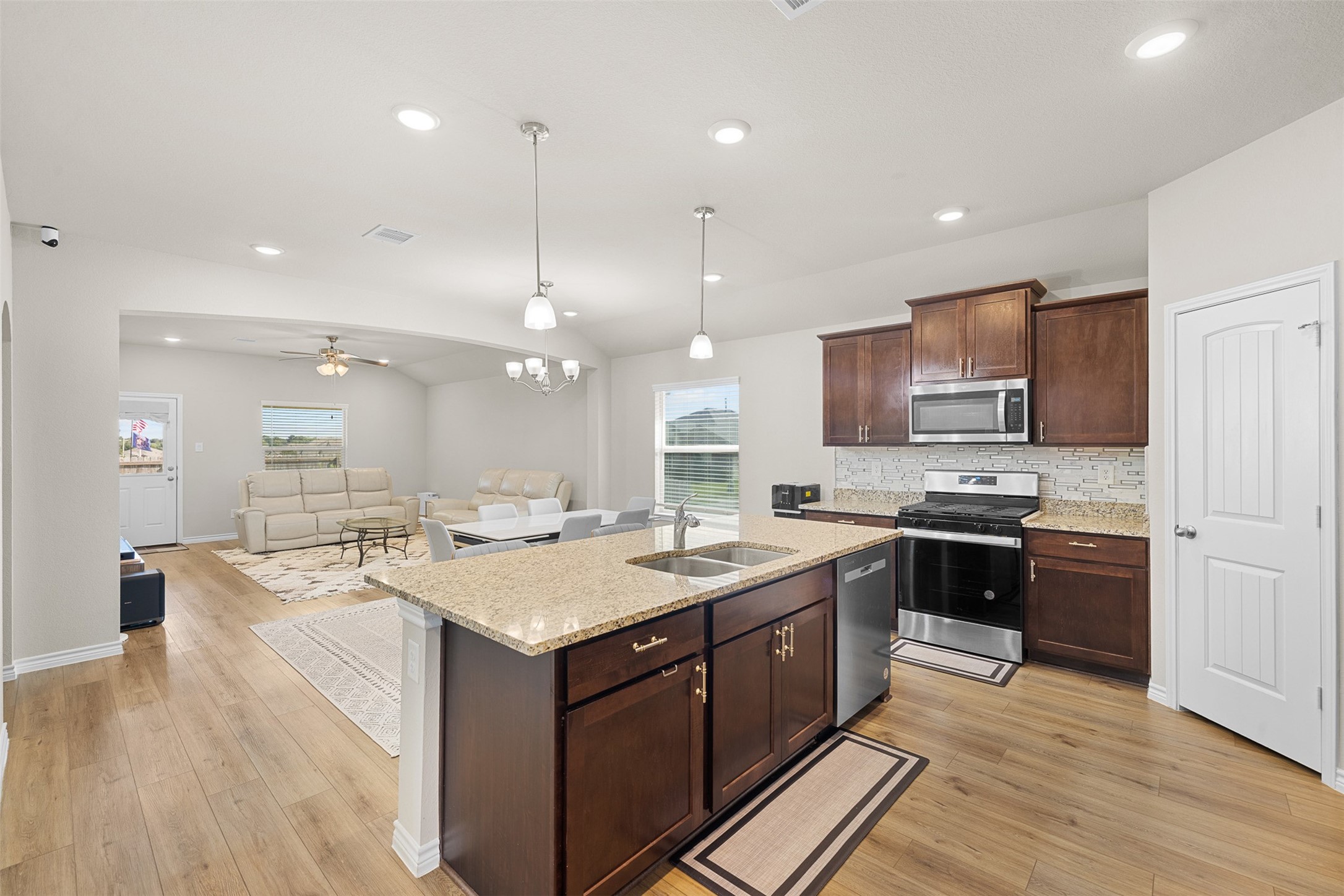 1105 Davy Street Property Photo 8
