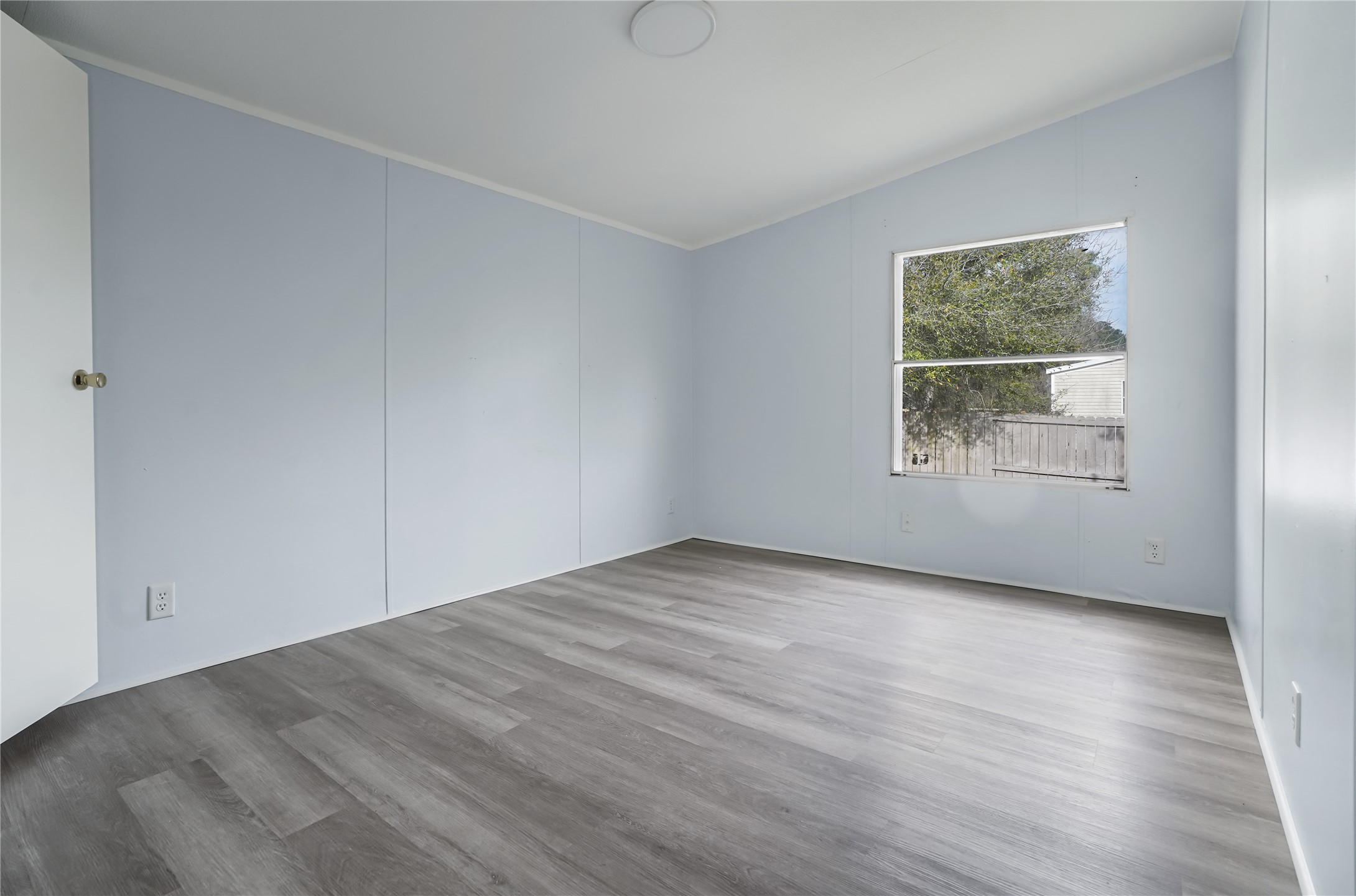 16461 Hill Country Drive Property Photo 19