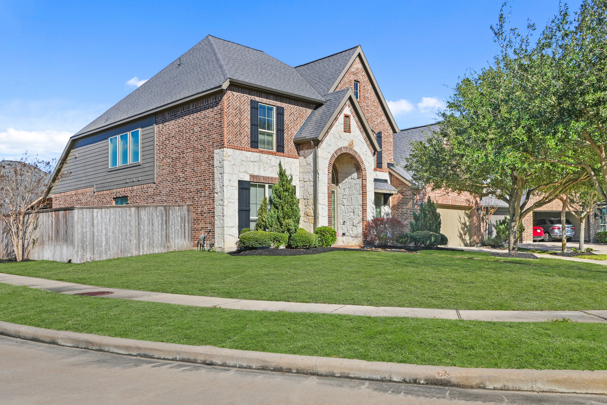 2523 Crossvine Drive Property Photo 1