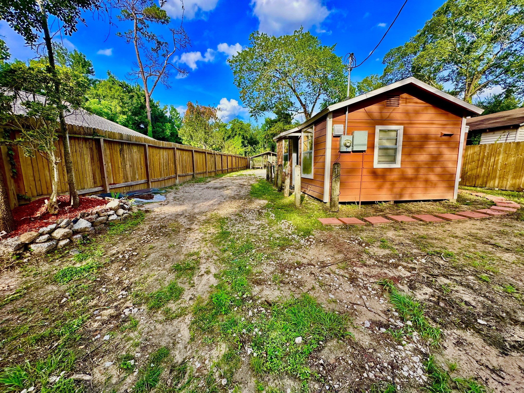 19422 Borders Drive Property Photo 1