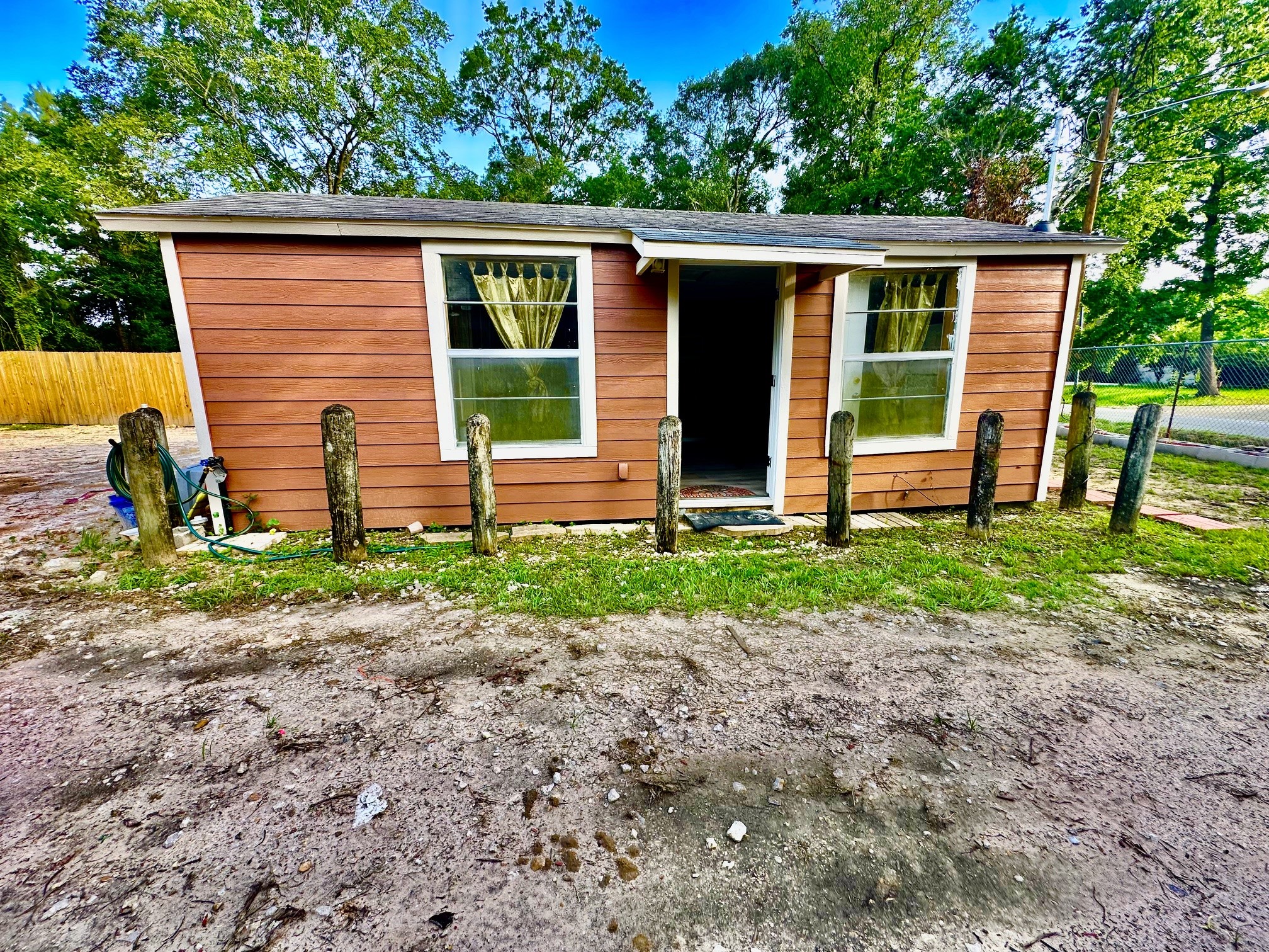 19422 Borders Drive Property Photo 9