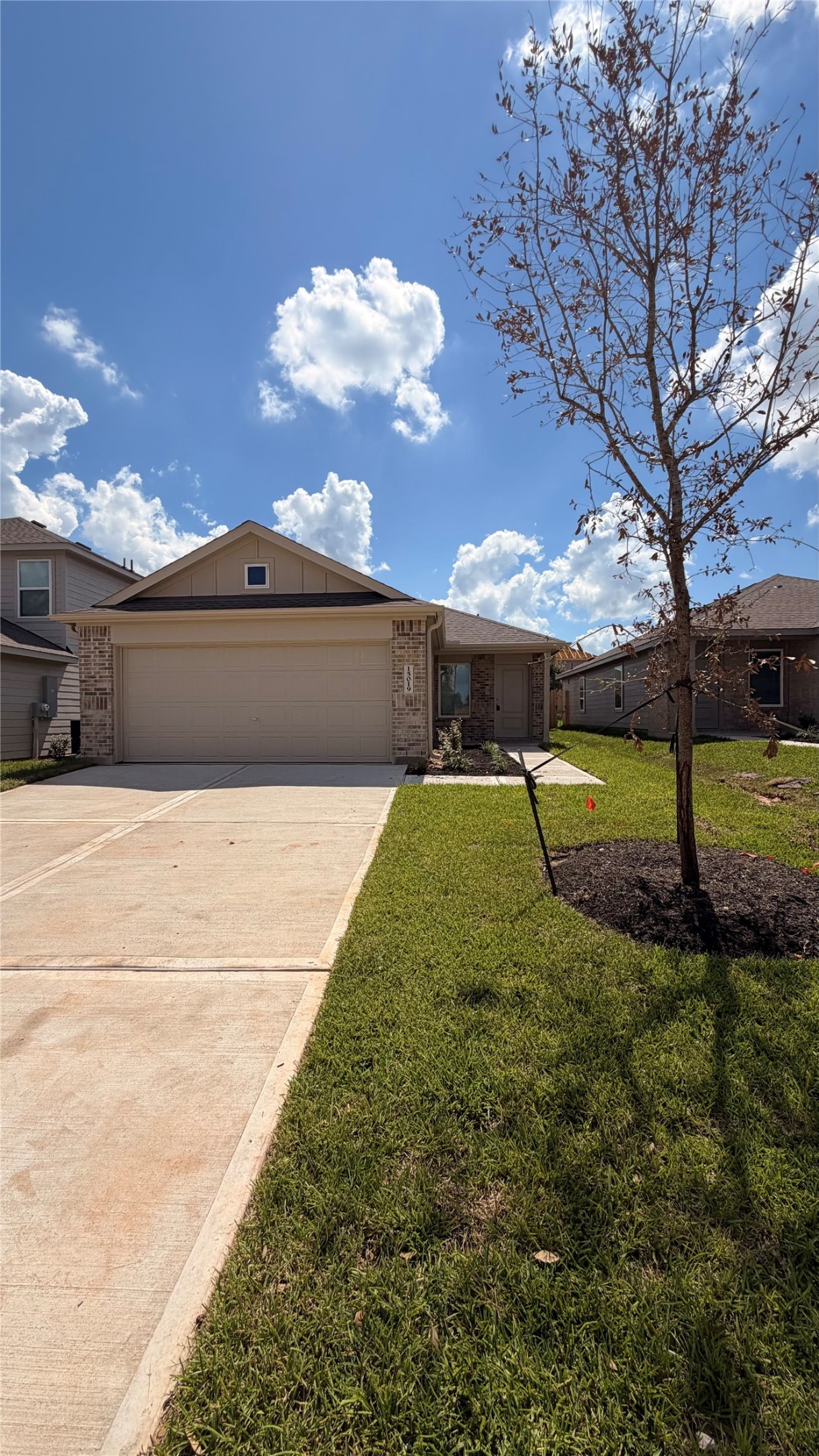 15019 Tremaine Court Property Photo 1