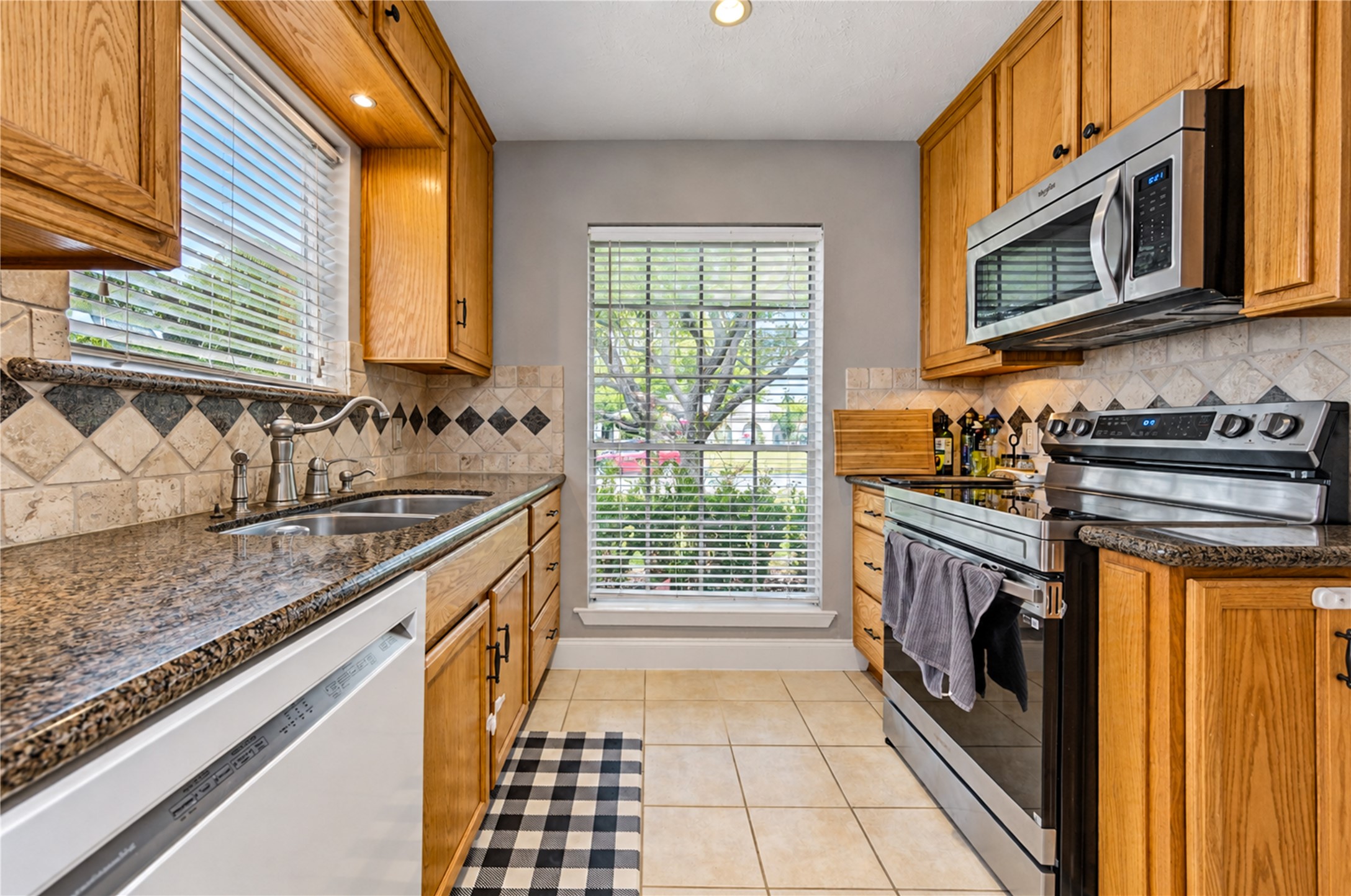 11323 Sagetrail Drive Property Photo 14
