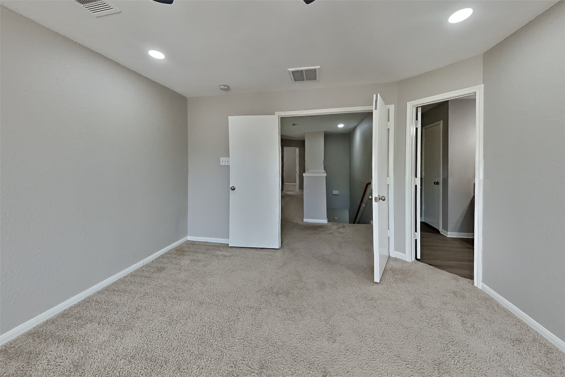 7718 Balsam Crossing Lane Property Photo 6