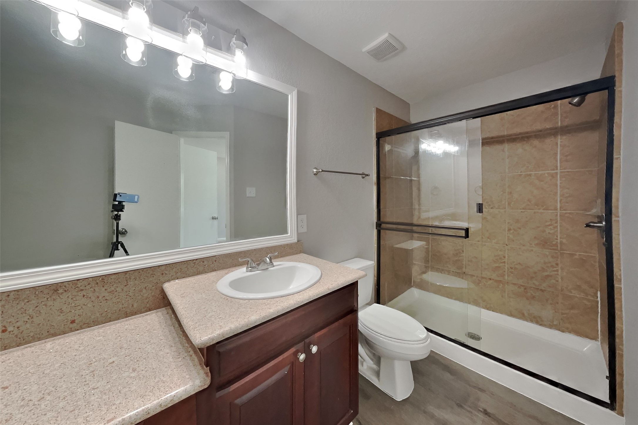 7718 Balsam Crossing Lane Property Photo 8