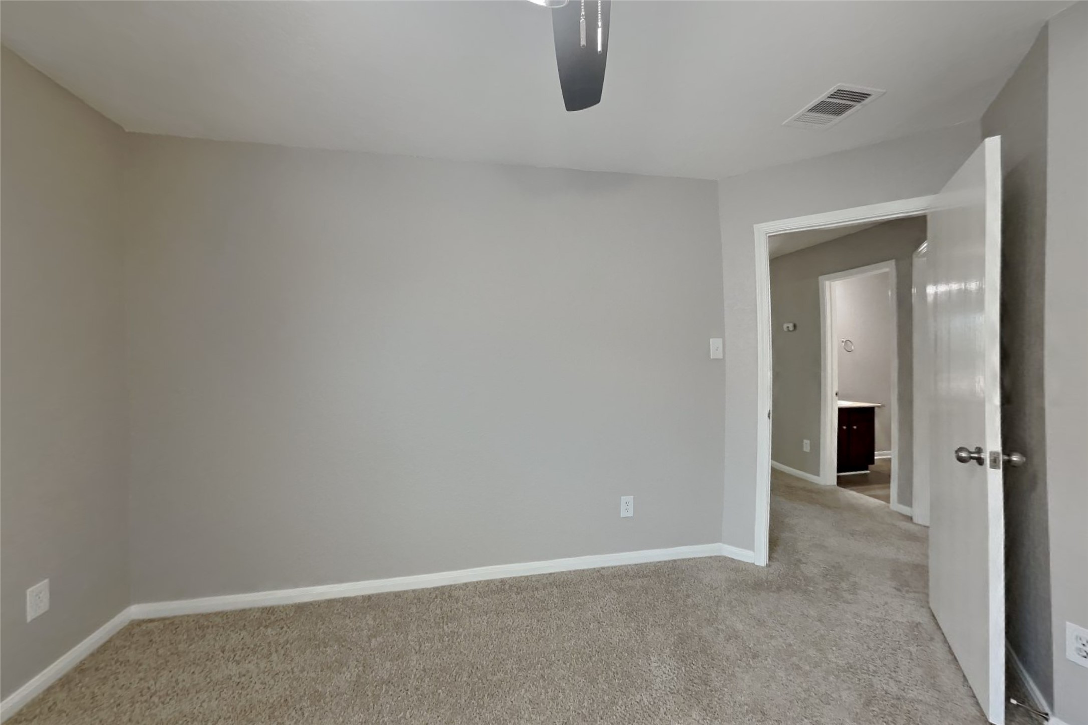 7718 Balsam Crossing Lane Property Photo 10