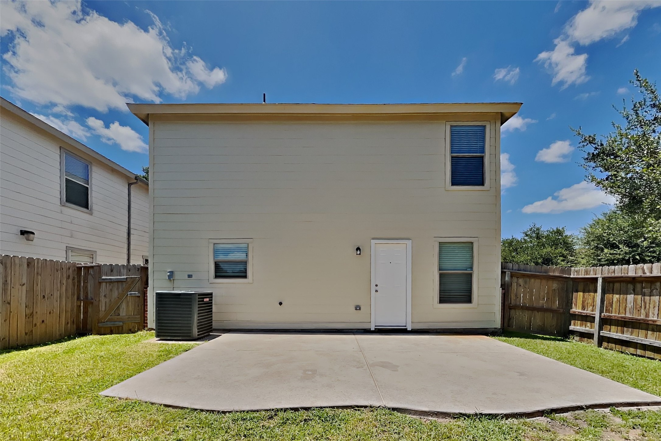 7718 Balsam Crossing Lane Property Photo 17