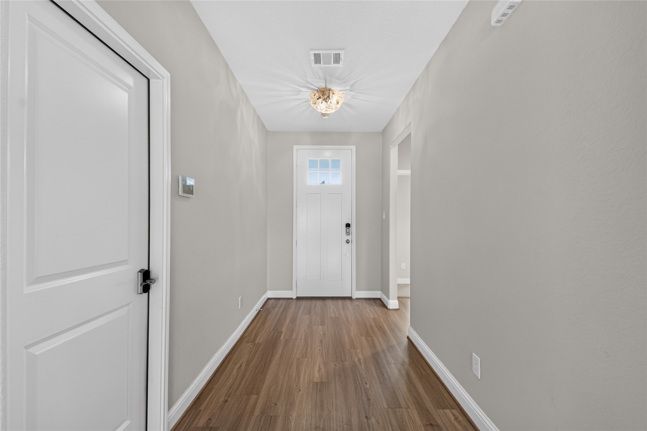 2524 Hagerman Court Property Photo 8