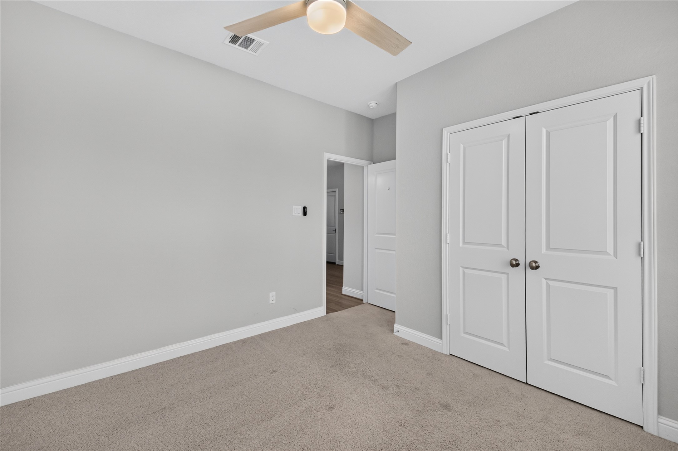 2524 Hagerman Court Property Photo 11