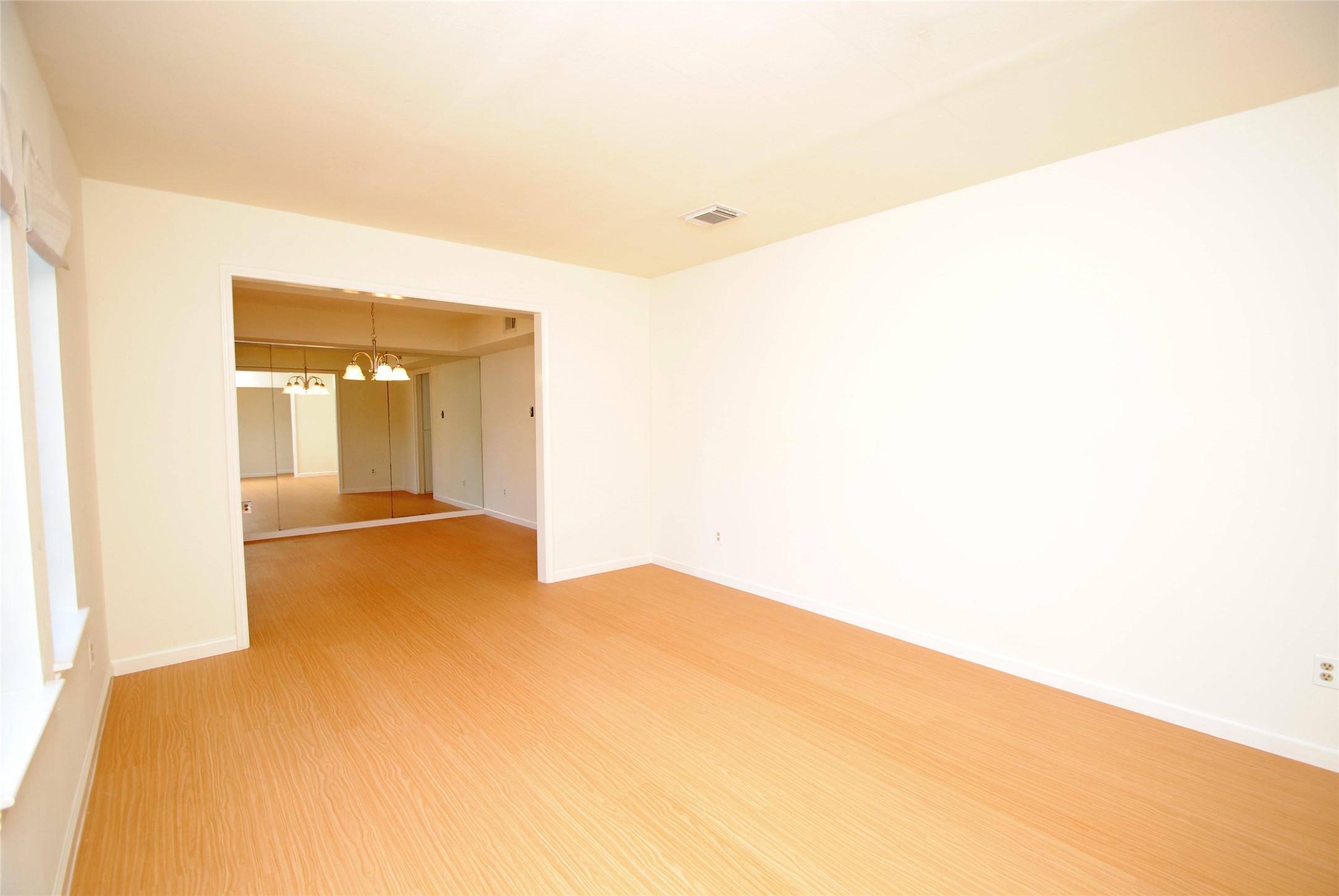 6103 Portal Drive Property Photo 4