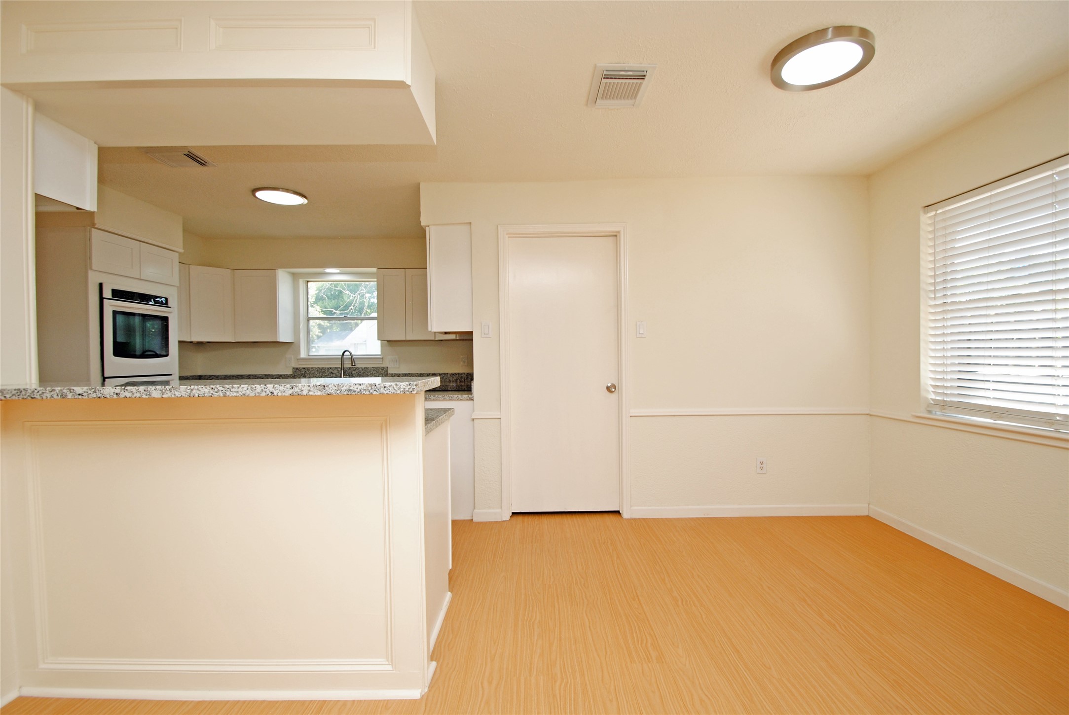 6103 Portal Drive Property Photo 11