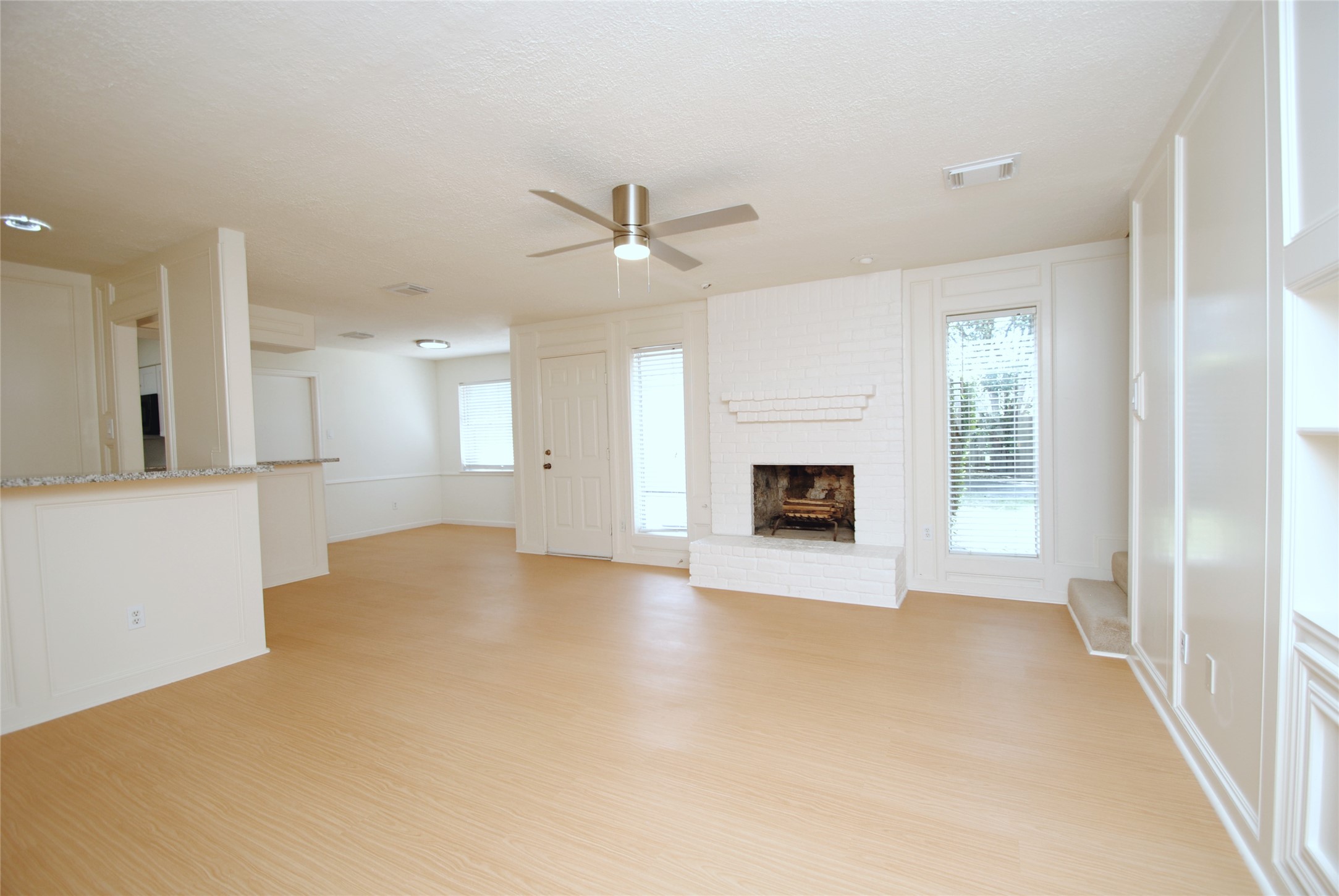 6103 Portal Drive Property Photo 12