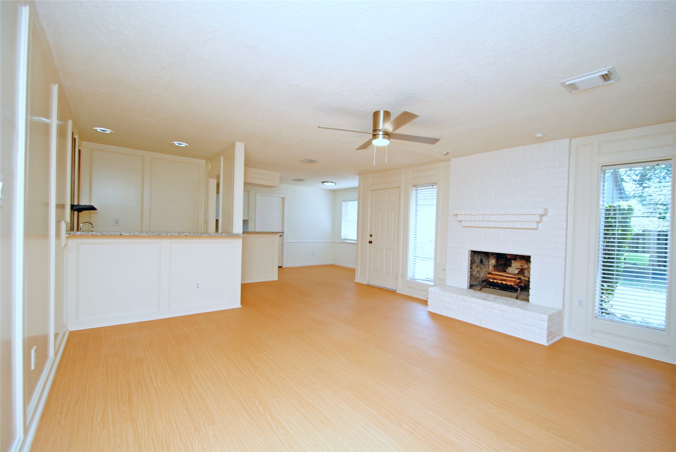 6103 Portal Drive Property Photo 14