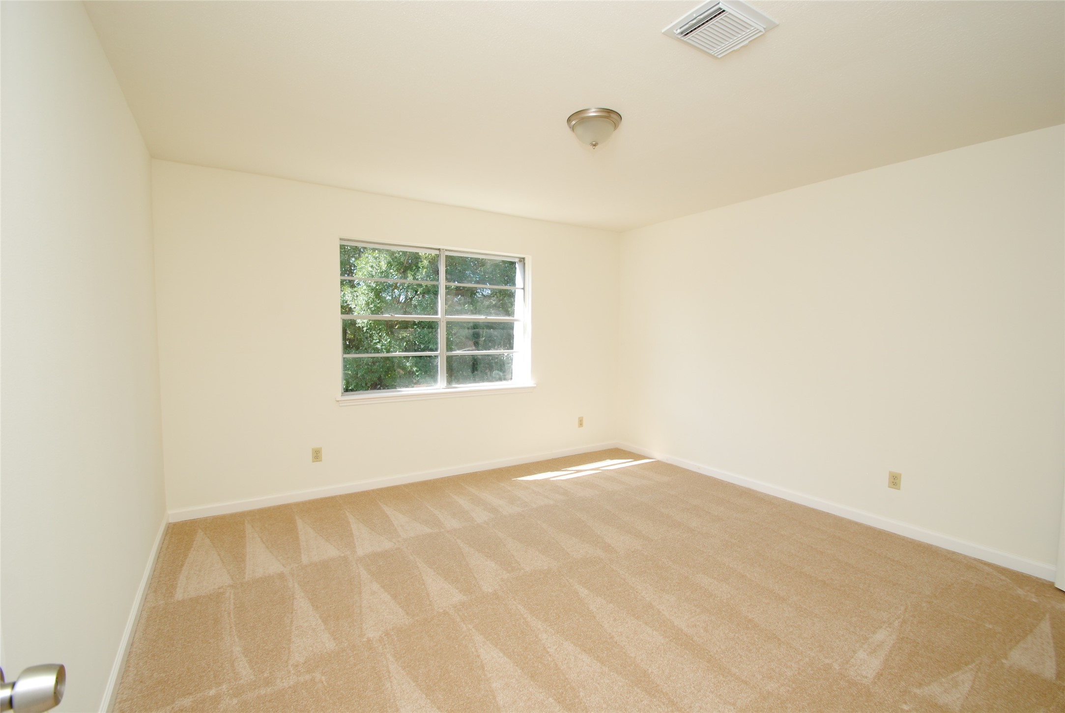 6103 Portal Drive Property Photo 17
