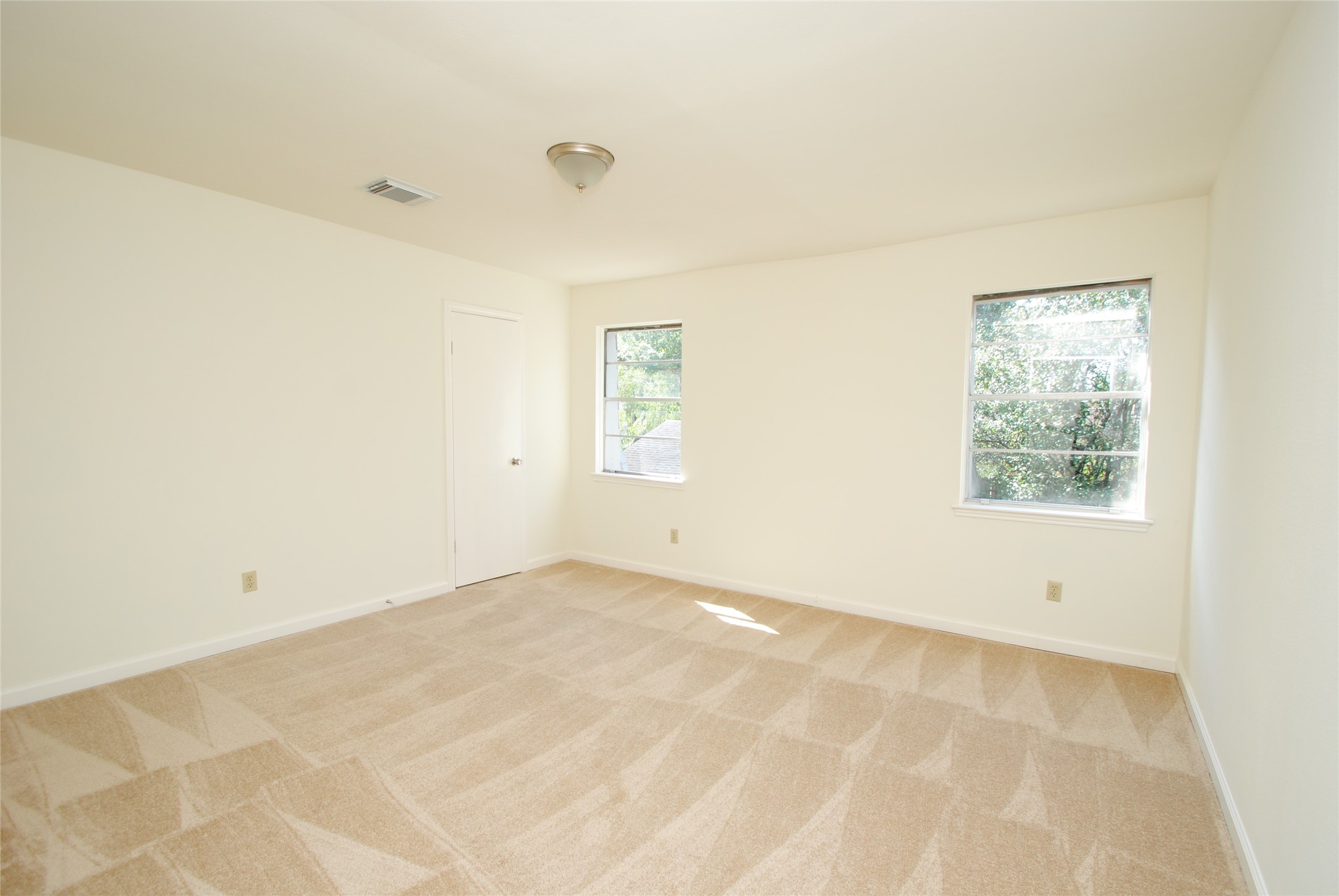 6103 Portal Drive Property Photo 26