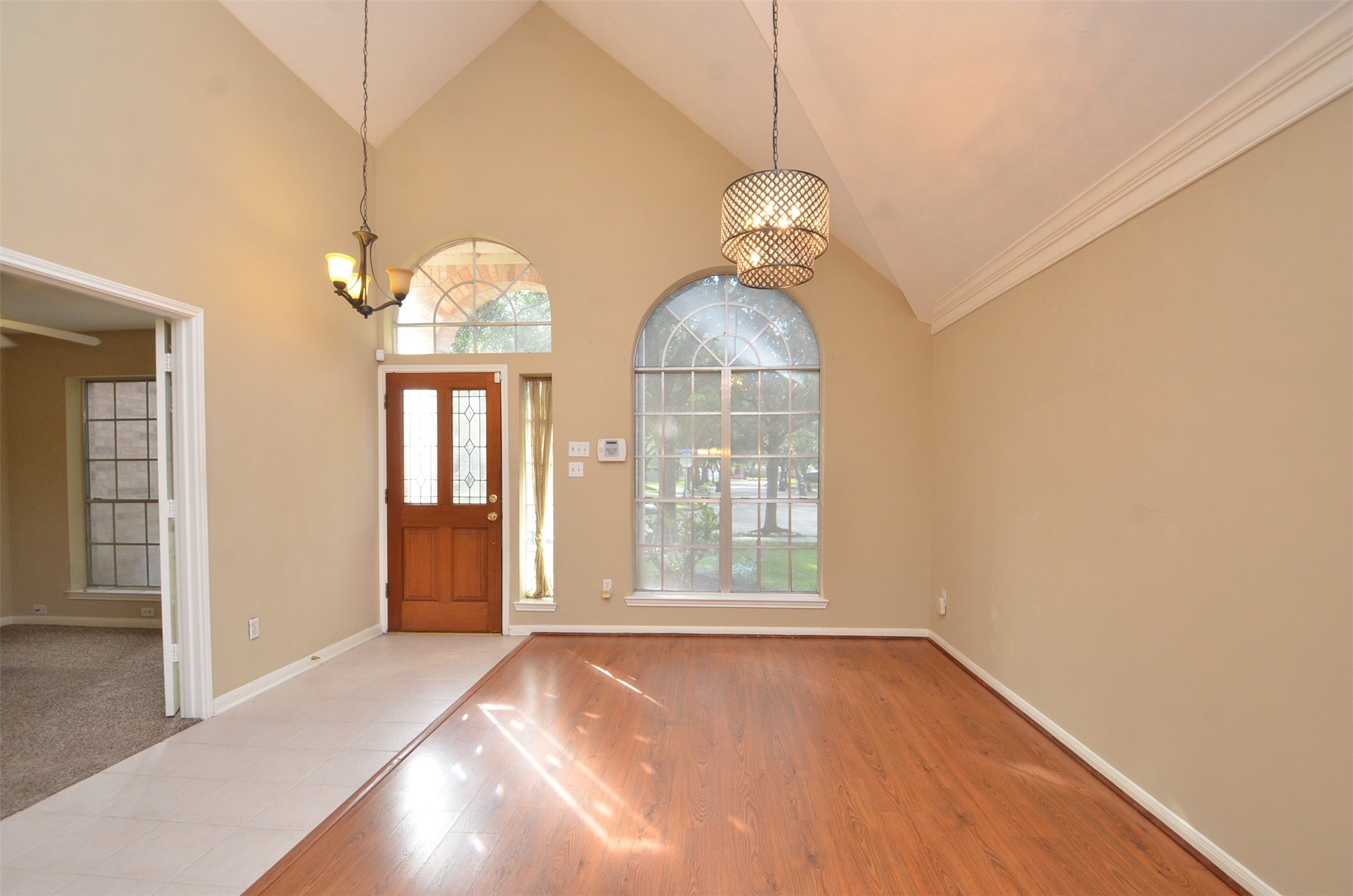 4823 Knights Branch Drive N Property Photo 5