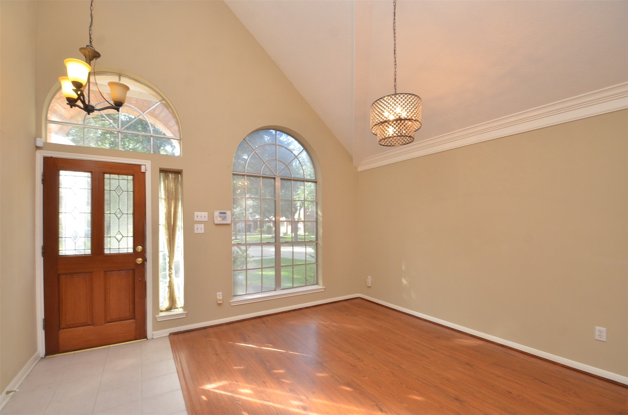 4823 Knights Branch Drive N Property Photo 8