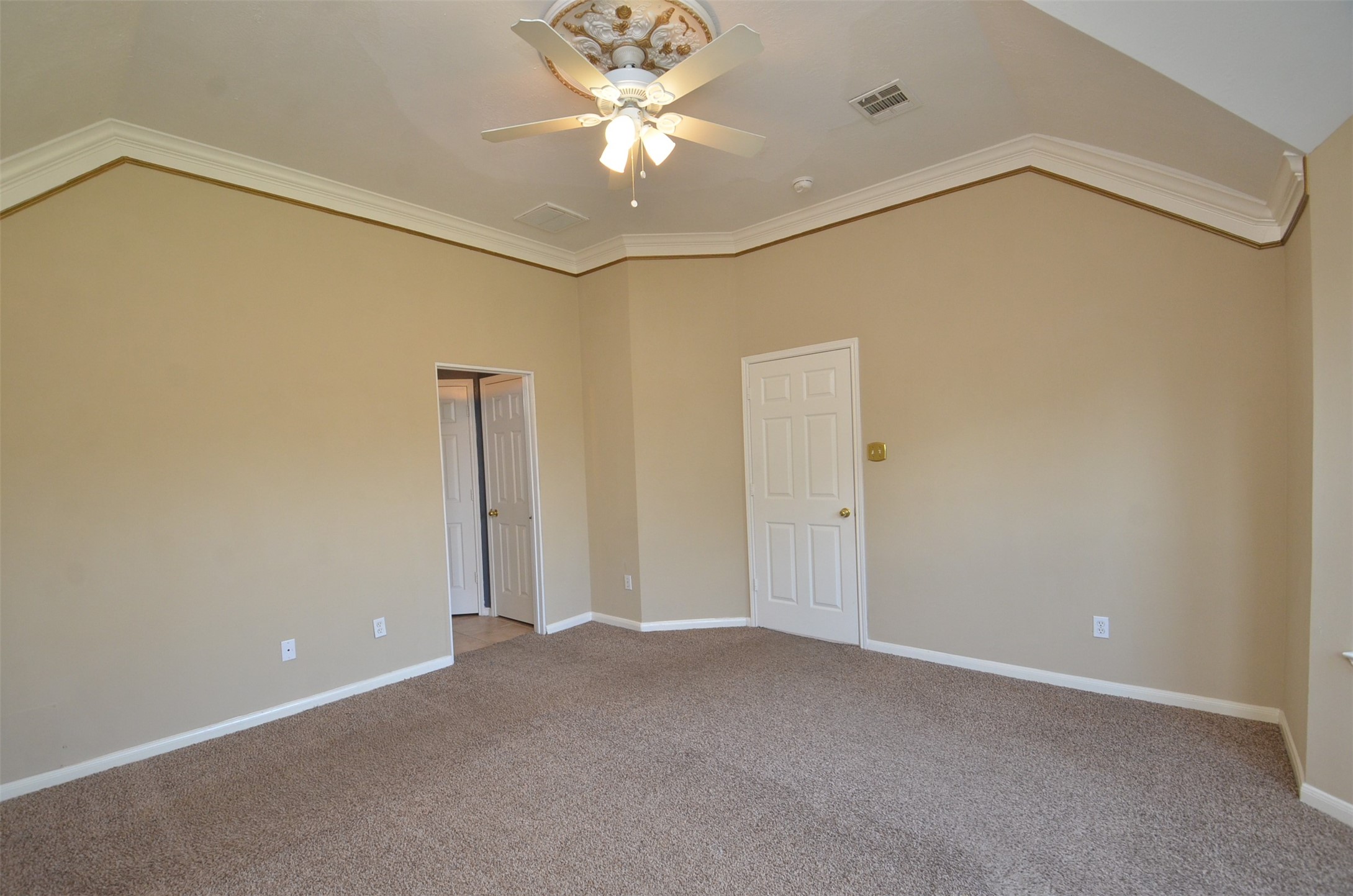 4823 Knights Branch Drive N Property Photo 33