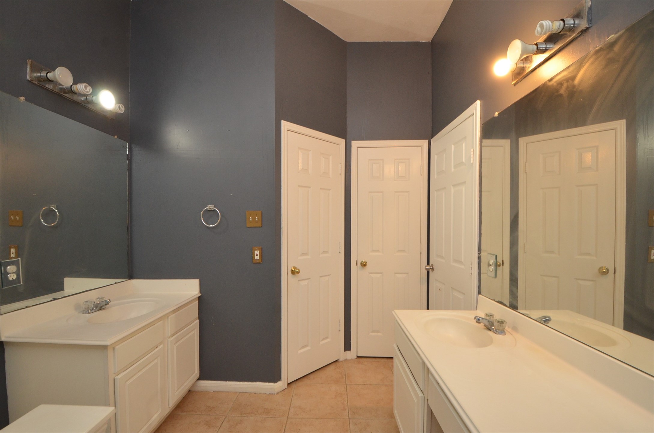 4823 Knights Branch Drive N Property Photo 37