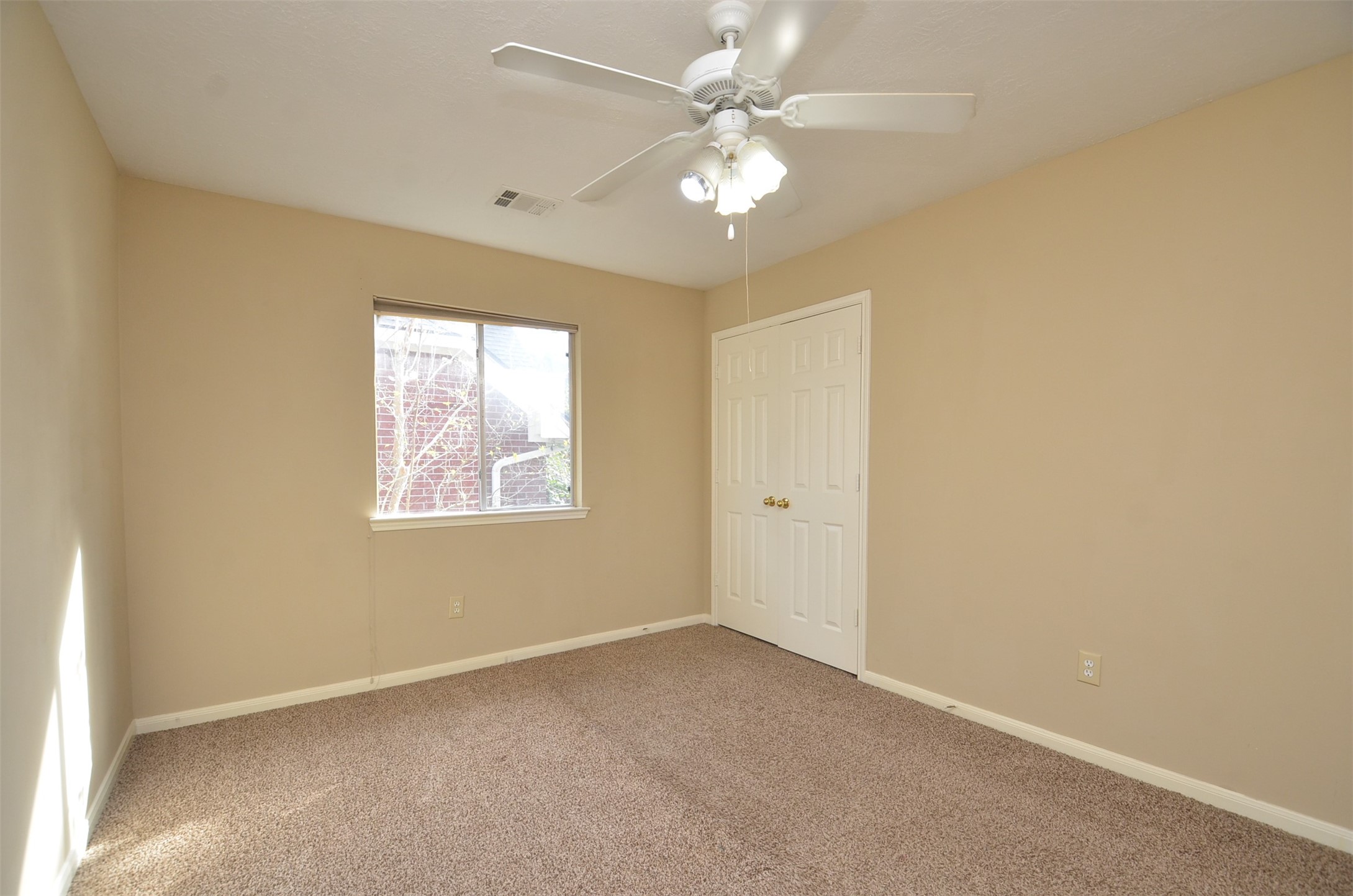 4823 Knights Branch Drive N Property Photo 45