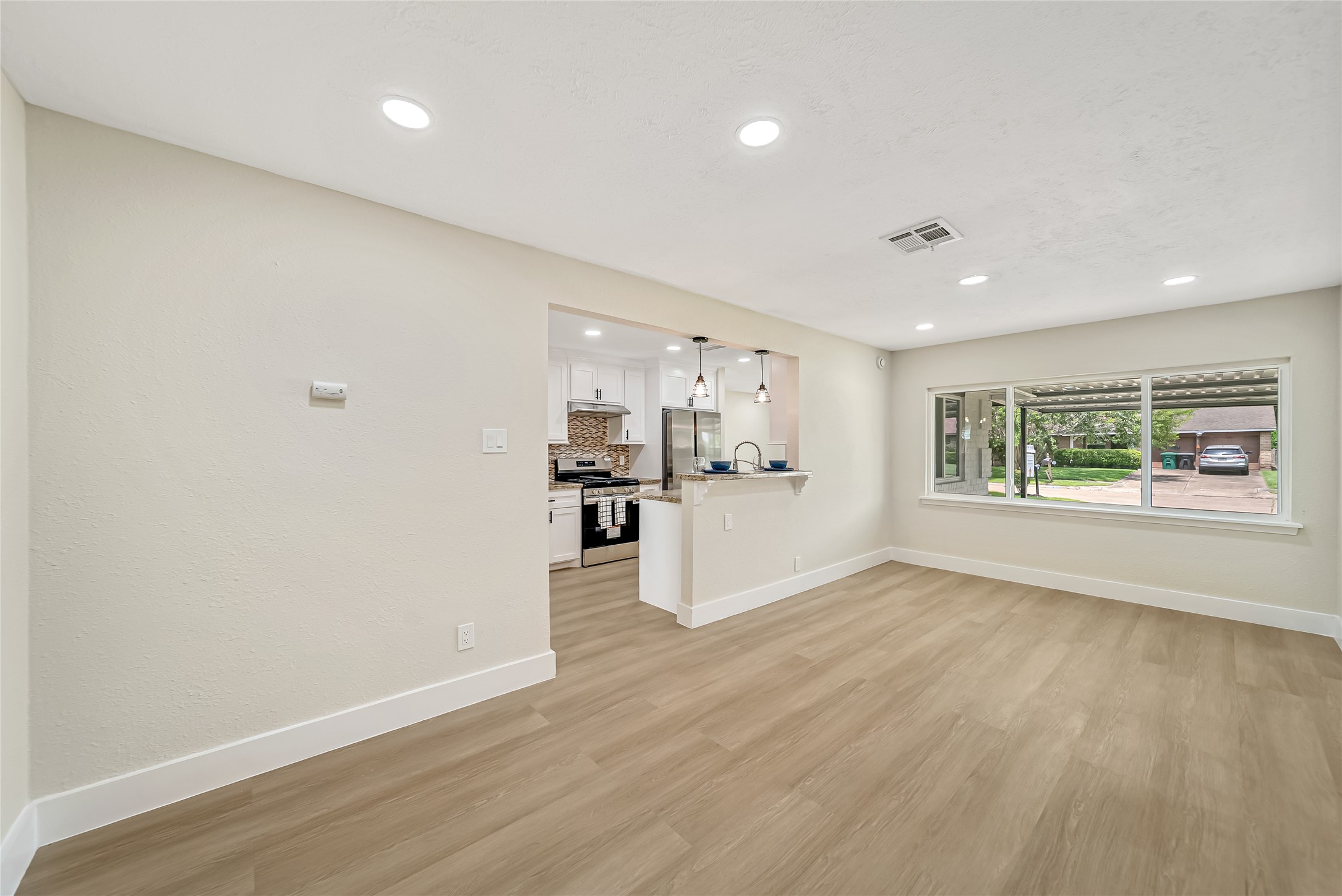 12514 Frazier River Drive Property Photo 10