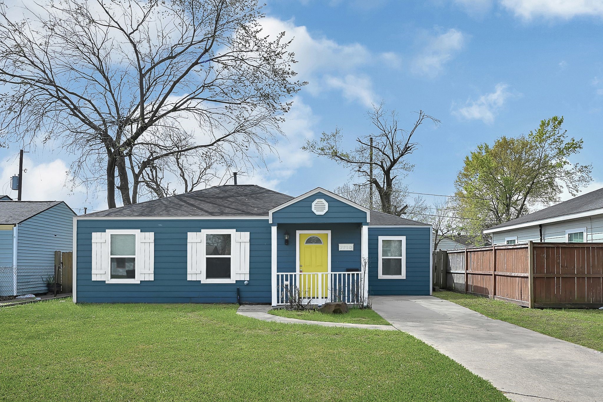 7710 Erath Street Property Photo