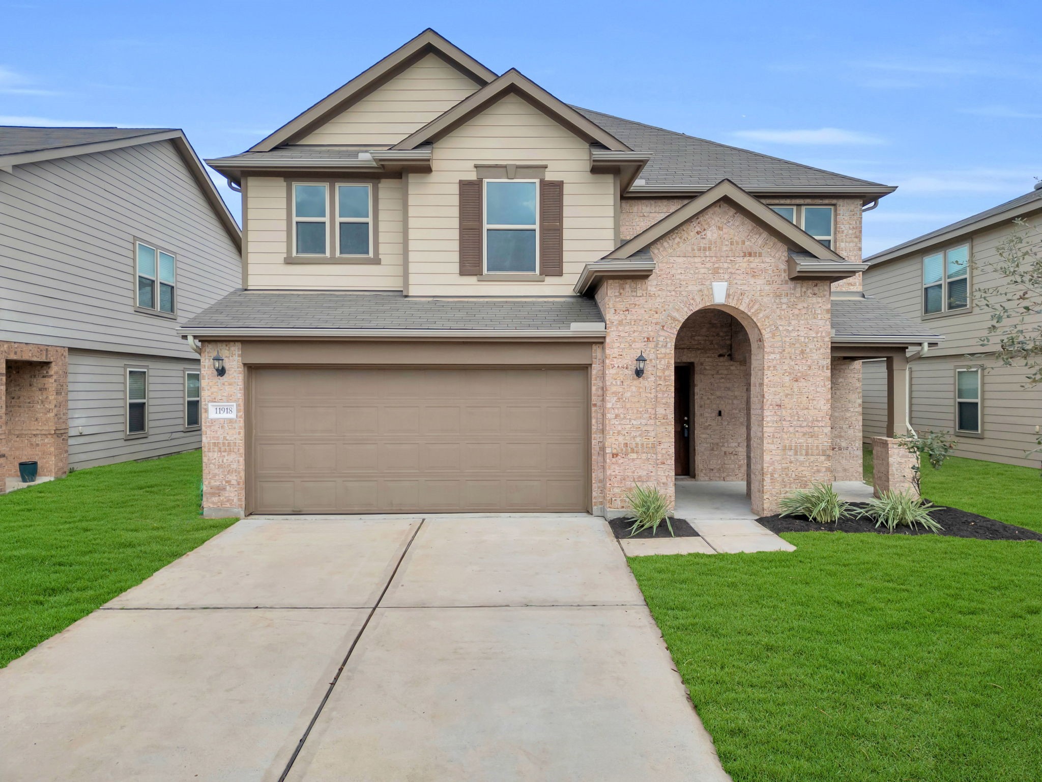 11918 Sabine Woods Trail Property Photo 2