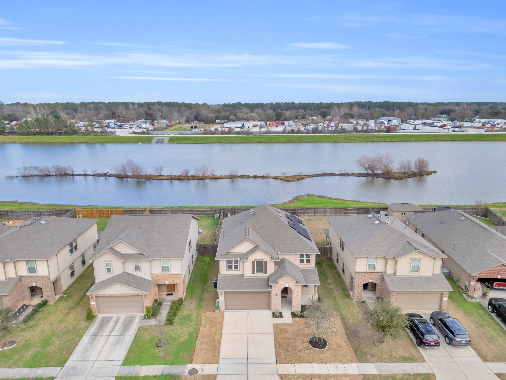 11918 Sabine Woods Trail Property Photo 3