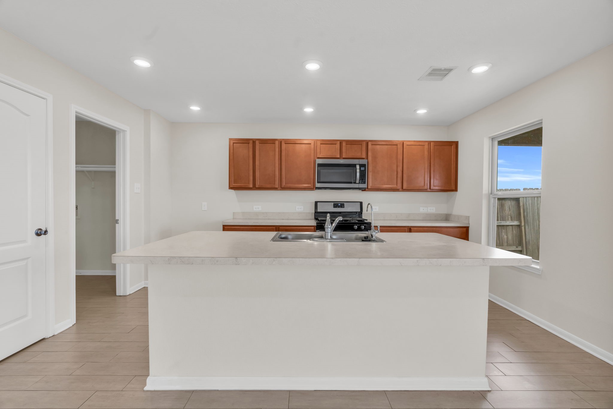 11918 Sabine Woods Trail Property Photo 22