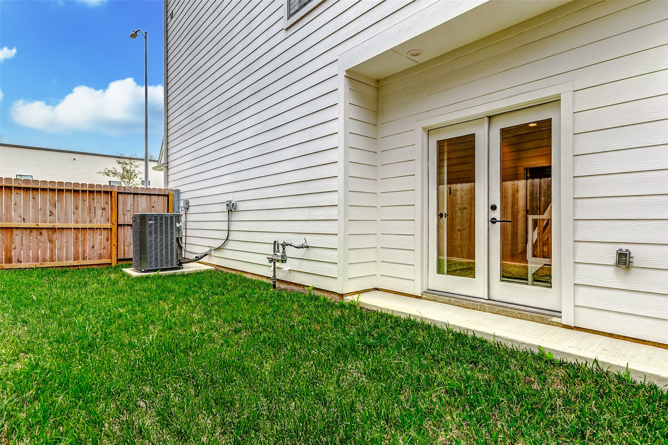 3813 Harvard Street Property Photo 4