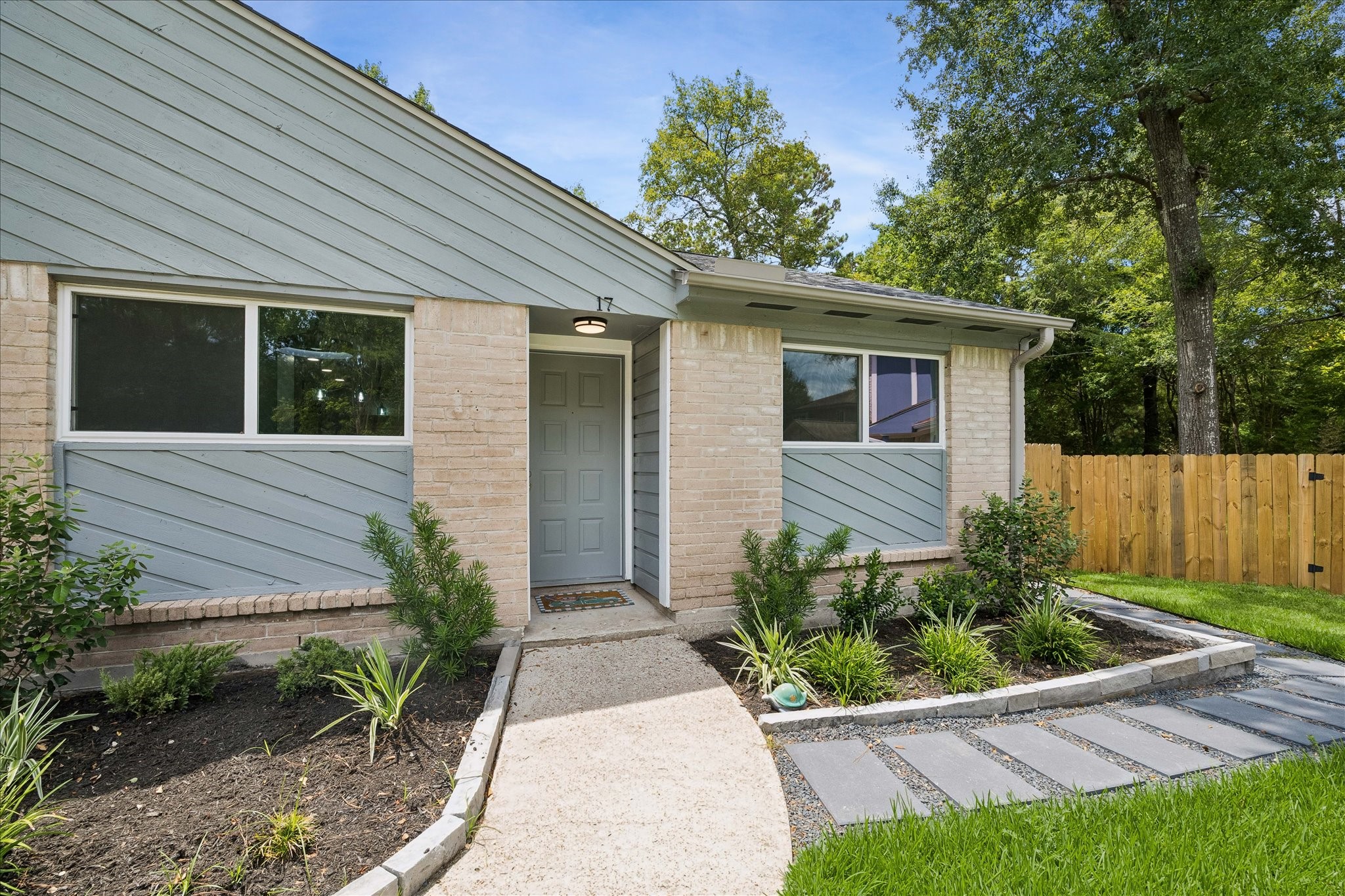 17 Oldstream Court Property Photo 6