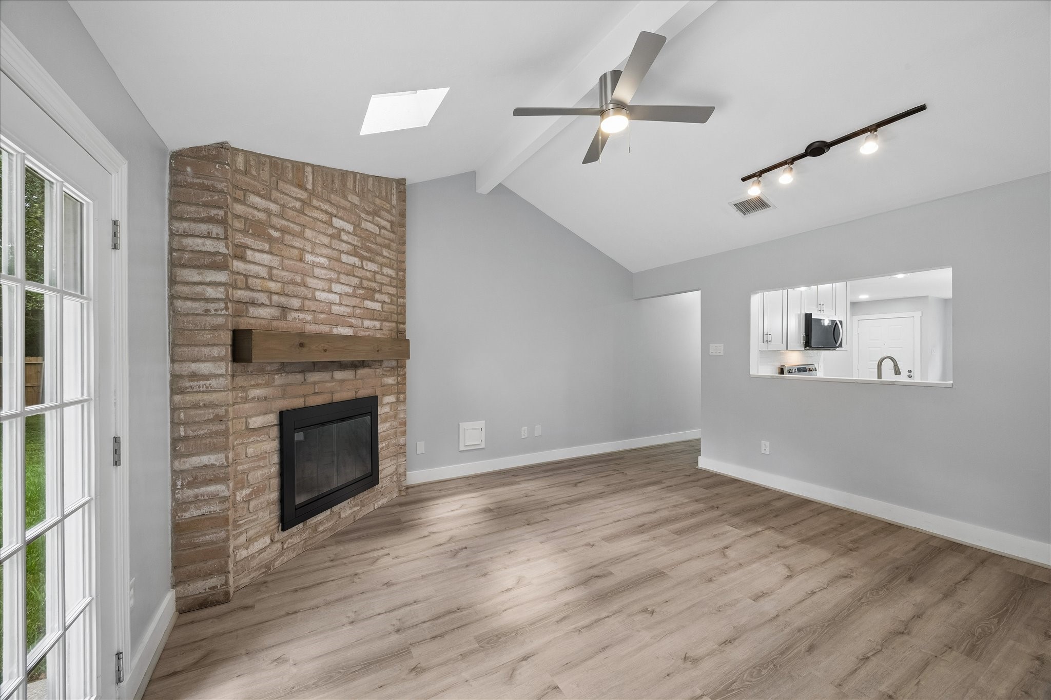17 Oldstream Court Property Photo 8