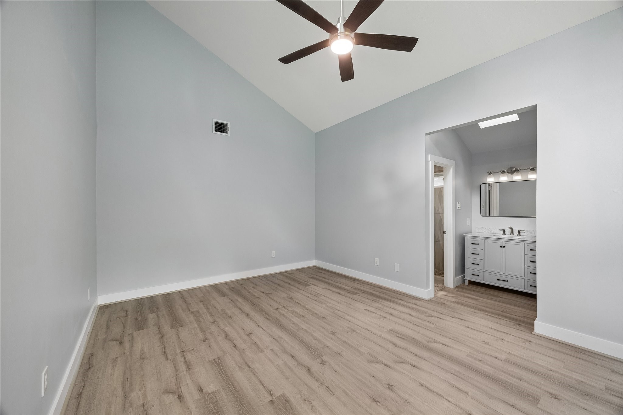 17 Oldstream Court Property Photo 14