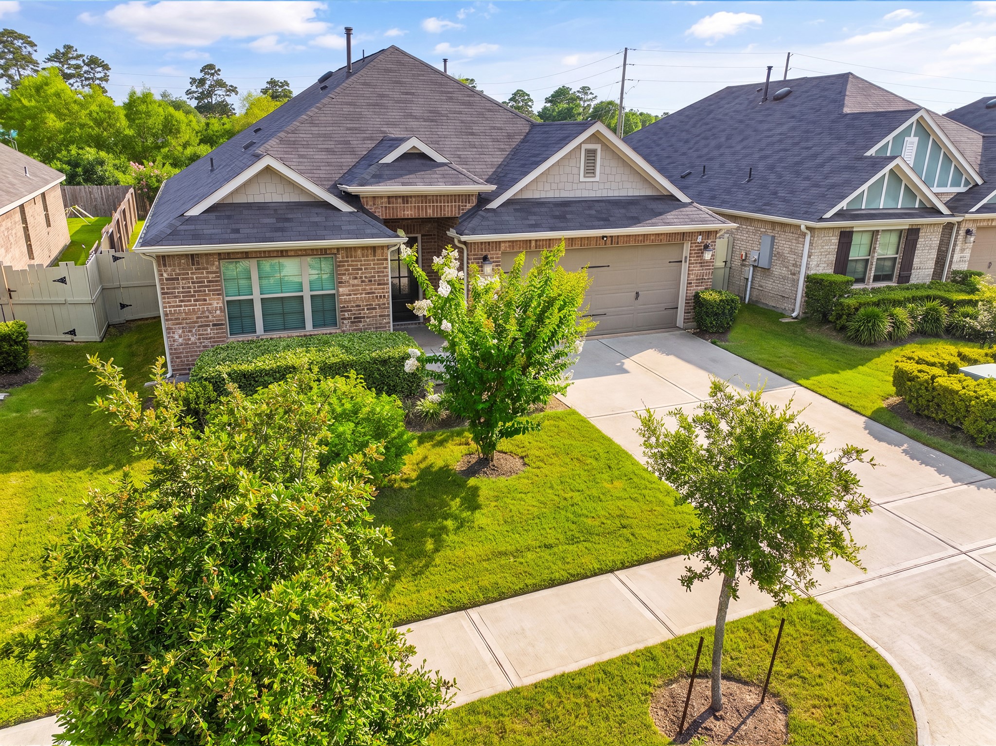 10289 S Goshawk Trail Property Photo 5