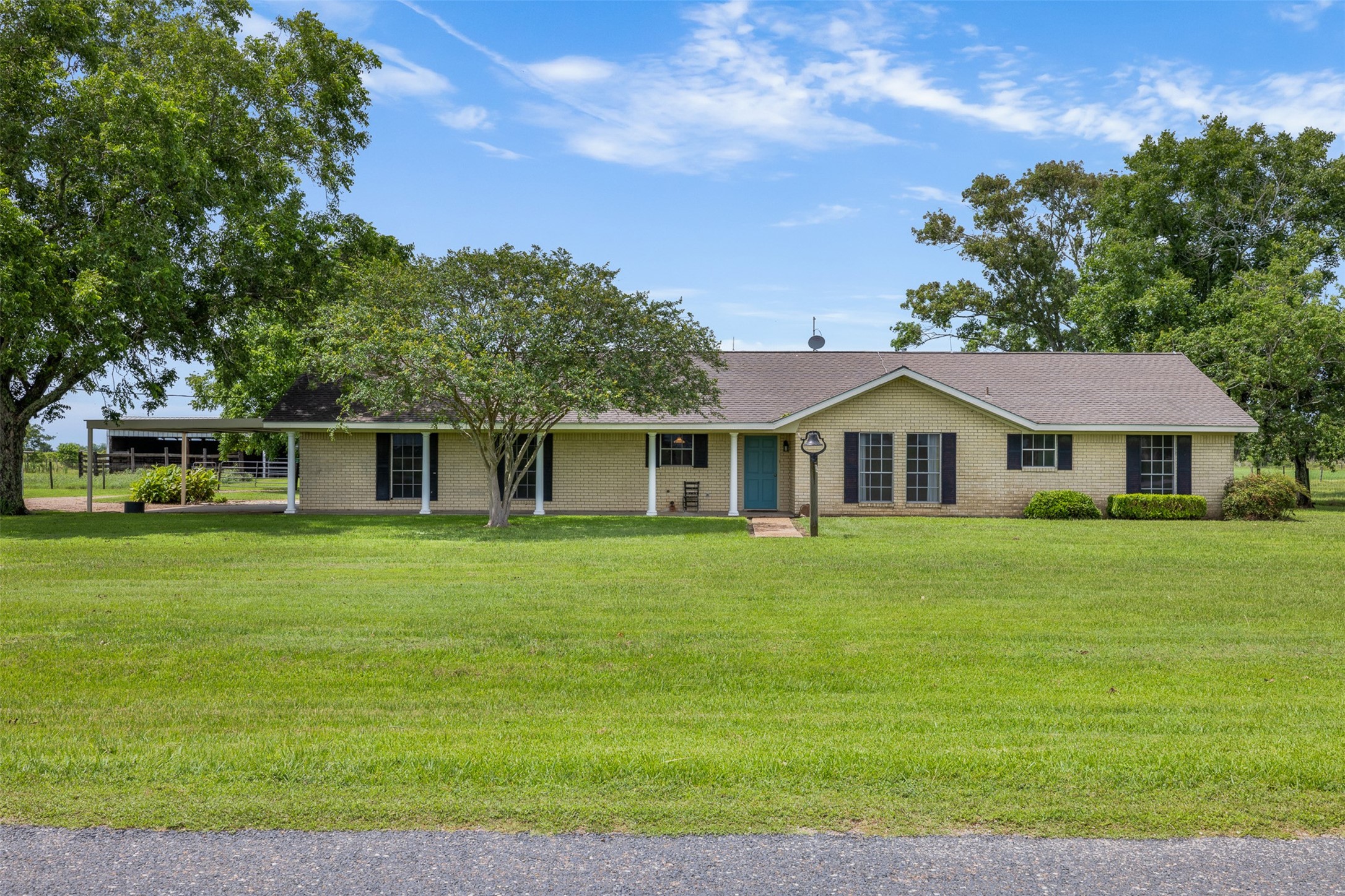 17132 County Road 268 Property Photo 1