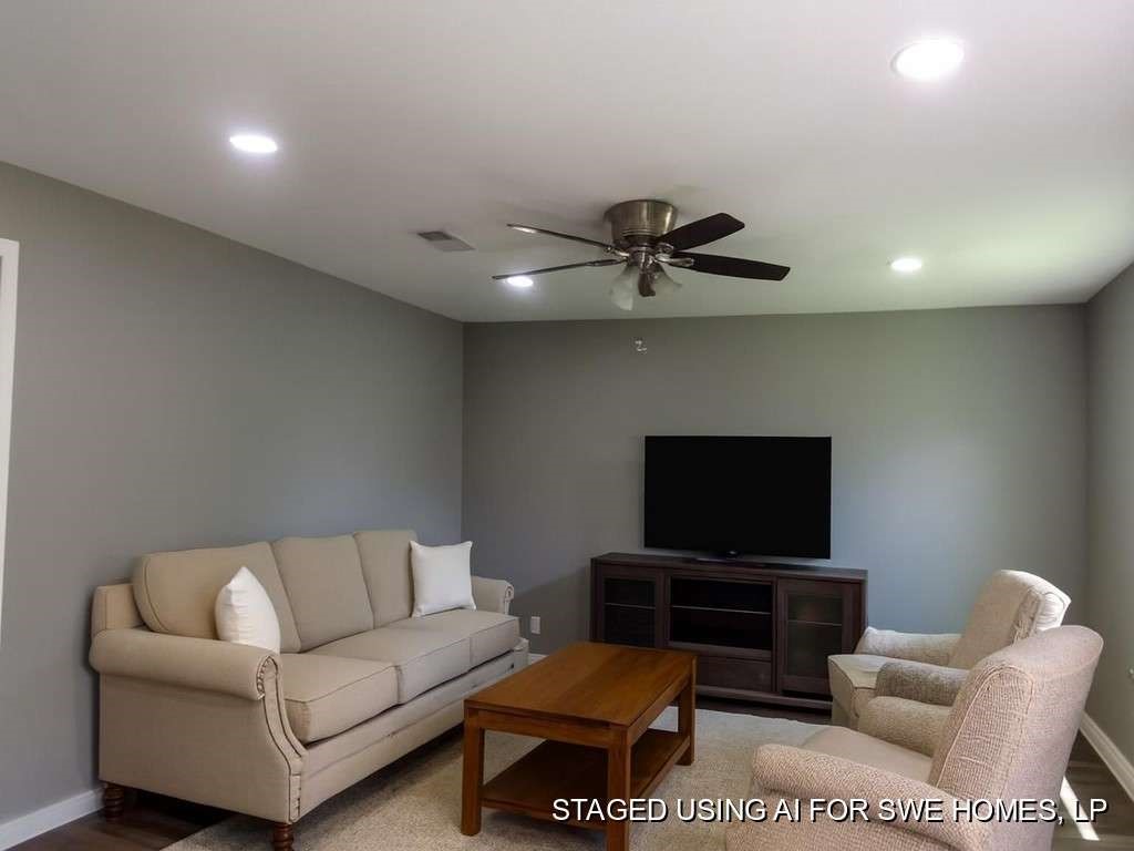 7619 Ilex Street Property Photo 5