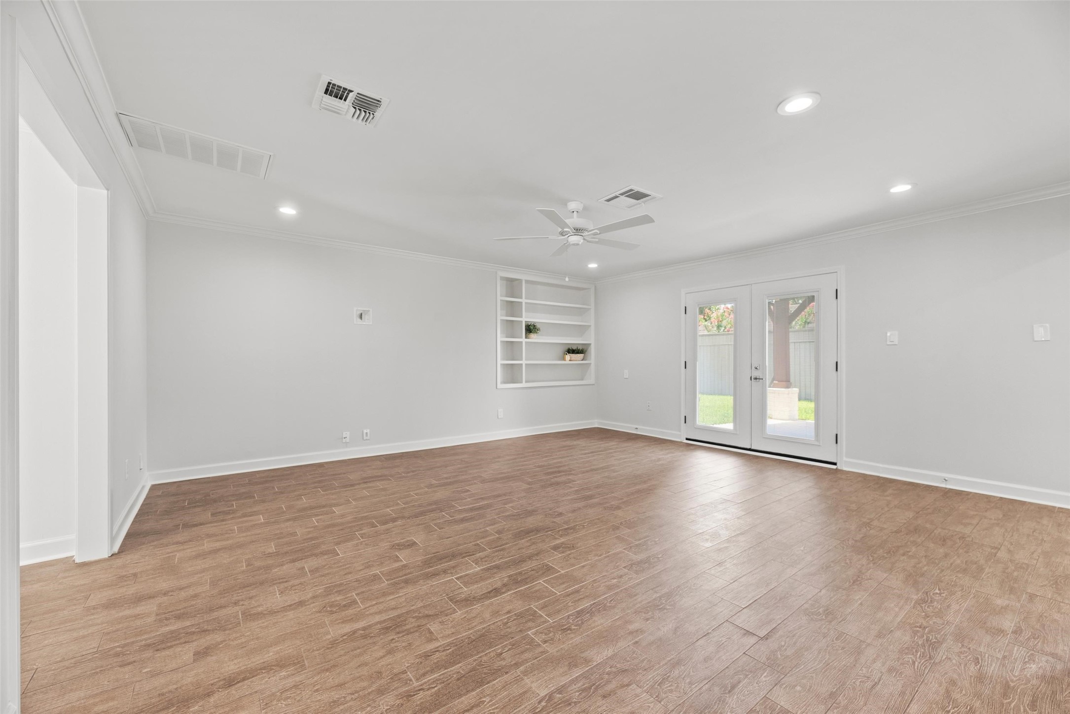 7211 Alderney Drive Property Photo 11