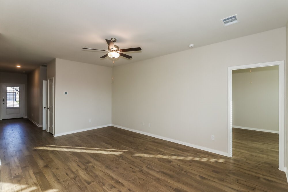7606 Tipton Meadow Way Property Photo 4