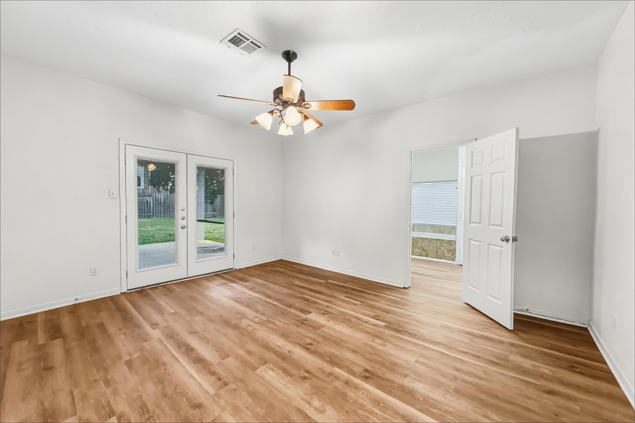 10917 Spruce Drive S Property Photo 7