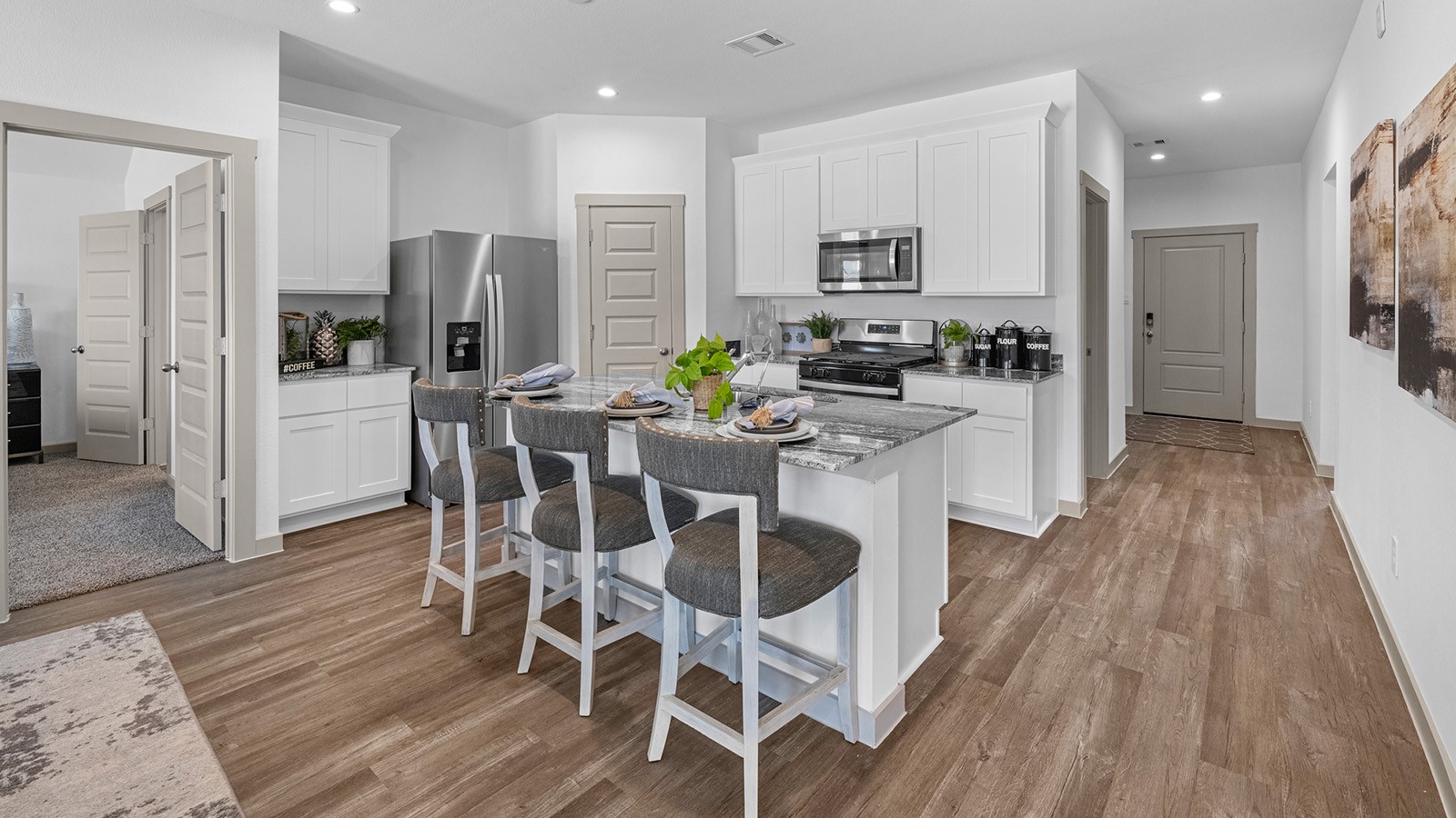 311 Robin Street Property Photo 2