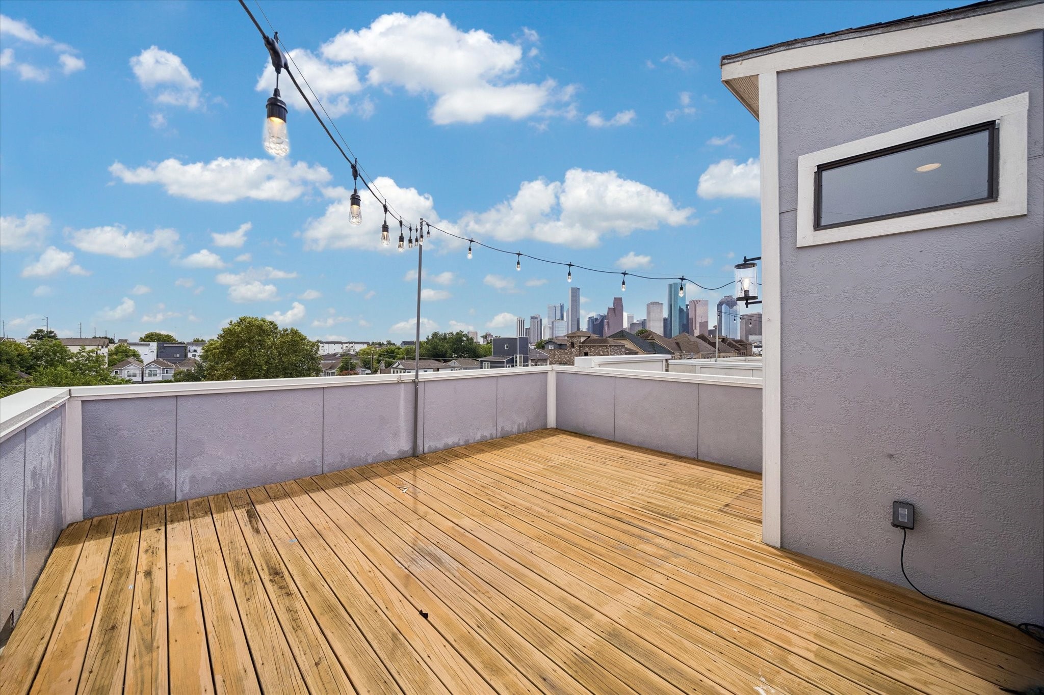 1805 Silver Street Property Photo 5