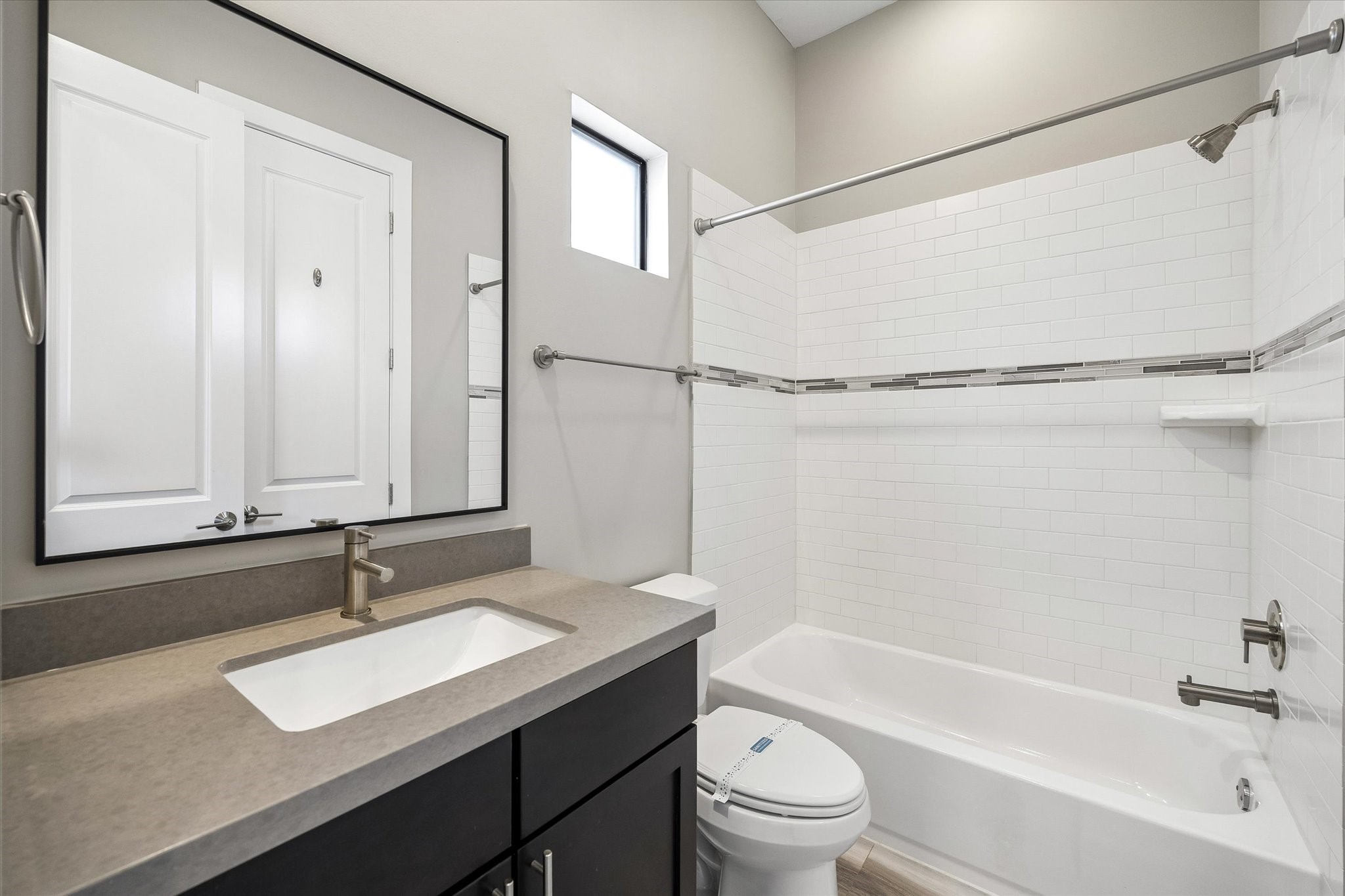 1805 Silver Street Property Photo 25