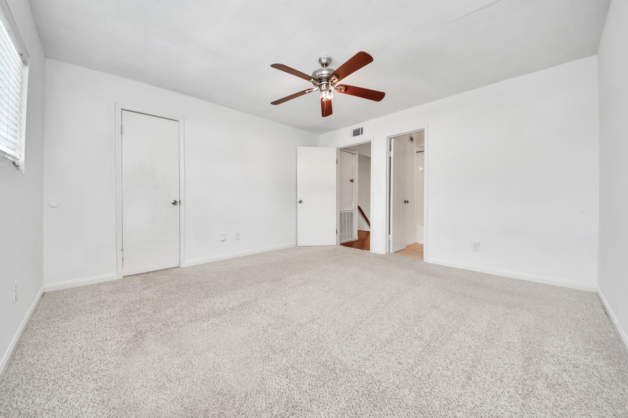 1701 Upland Drive 155 Property Photo 6