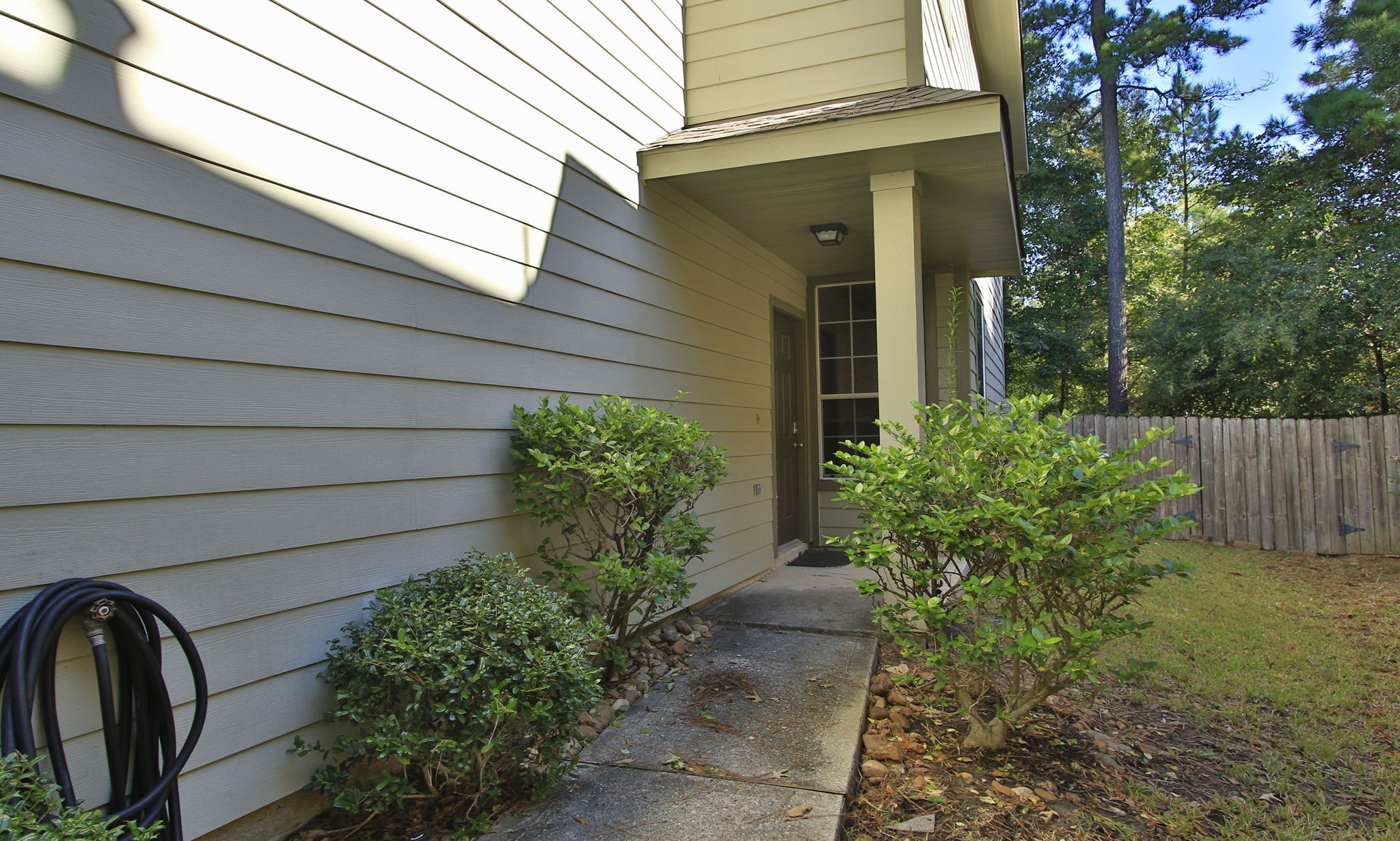 191 N Burberry Park Circle Property Photo 3
