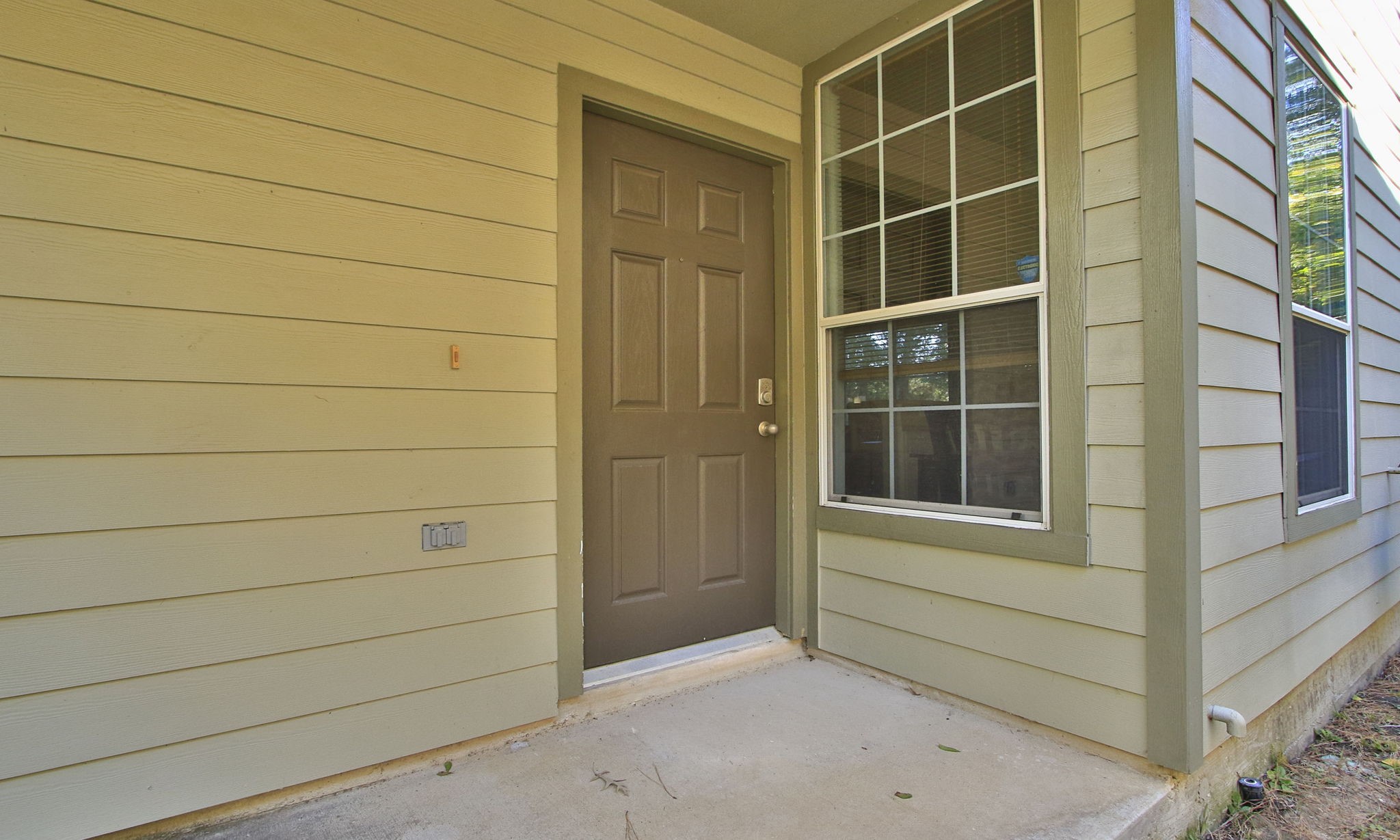 191 N Burberry Park Circle Property Photo 4